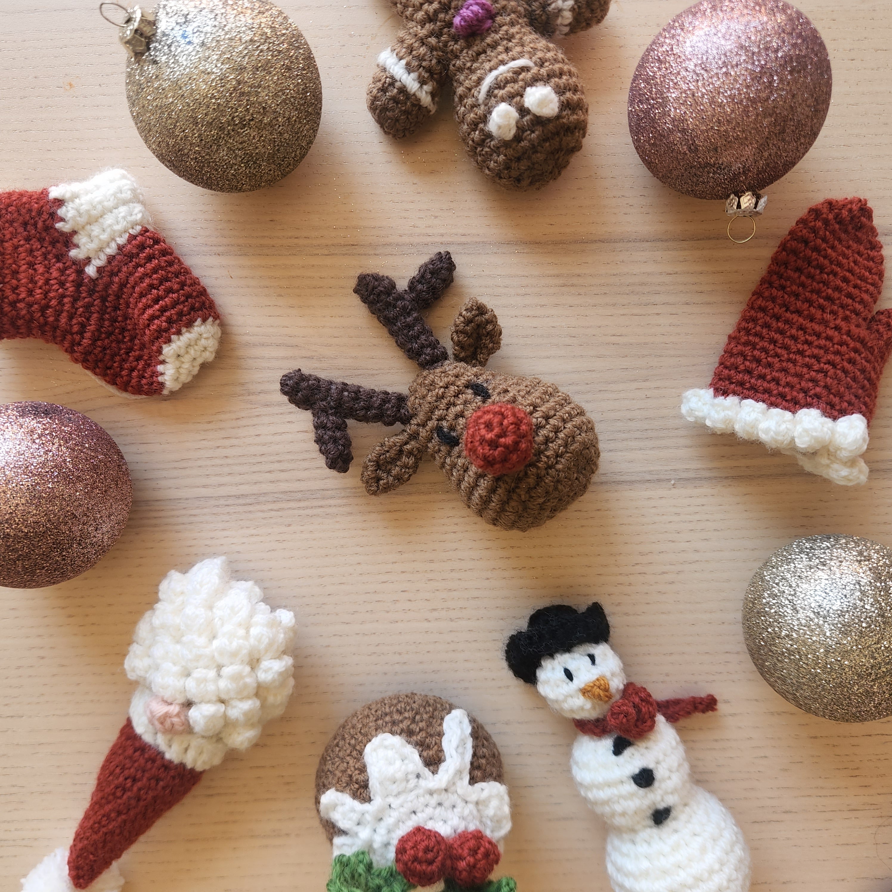 Christmas Decorations Classic Collection PDF