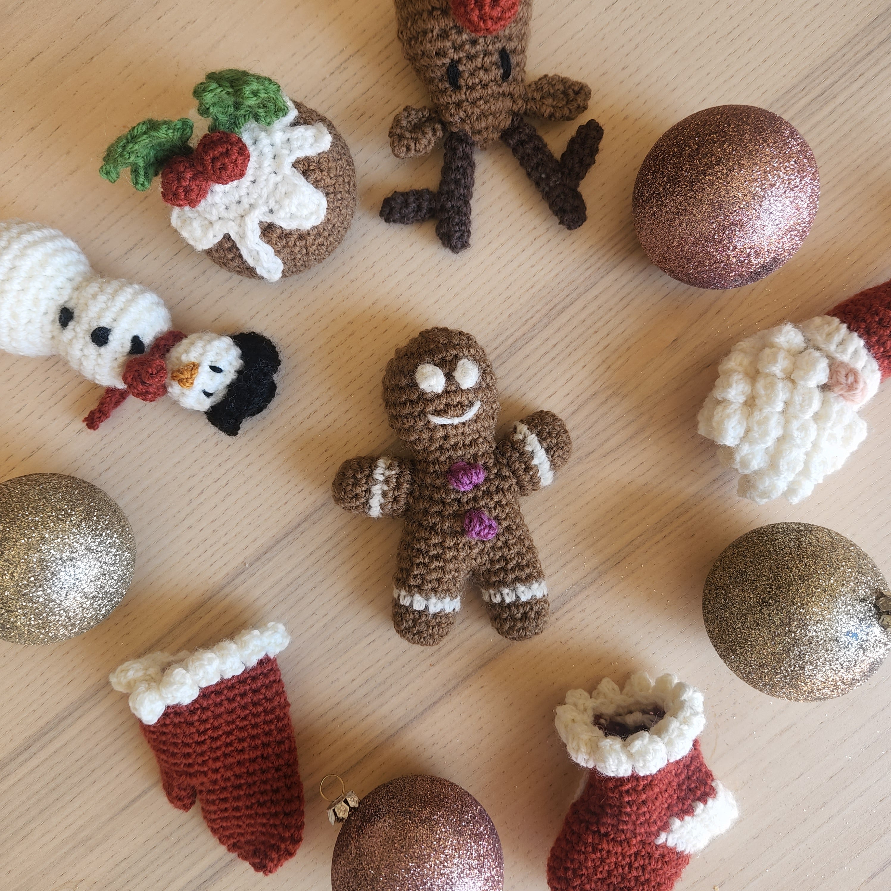 Christmas Decorations Classic Collection PDF