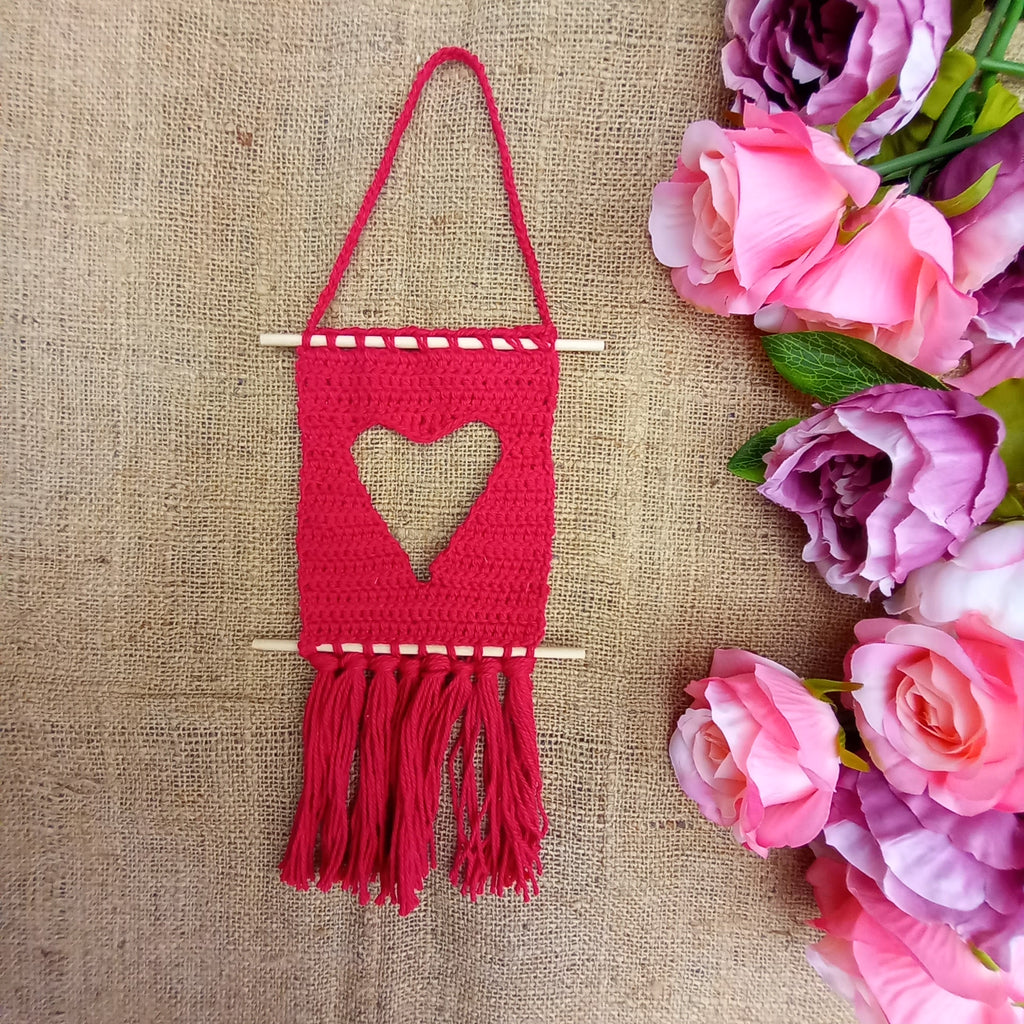 Whimsical Hearts Wall Hanging PDF