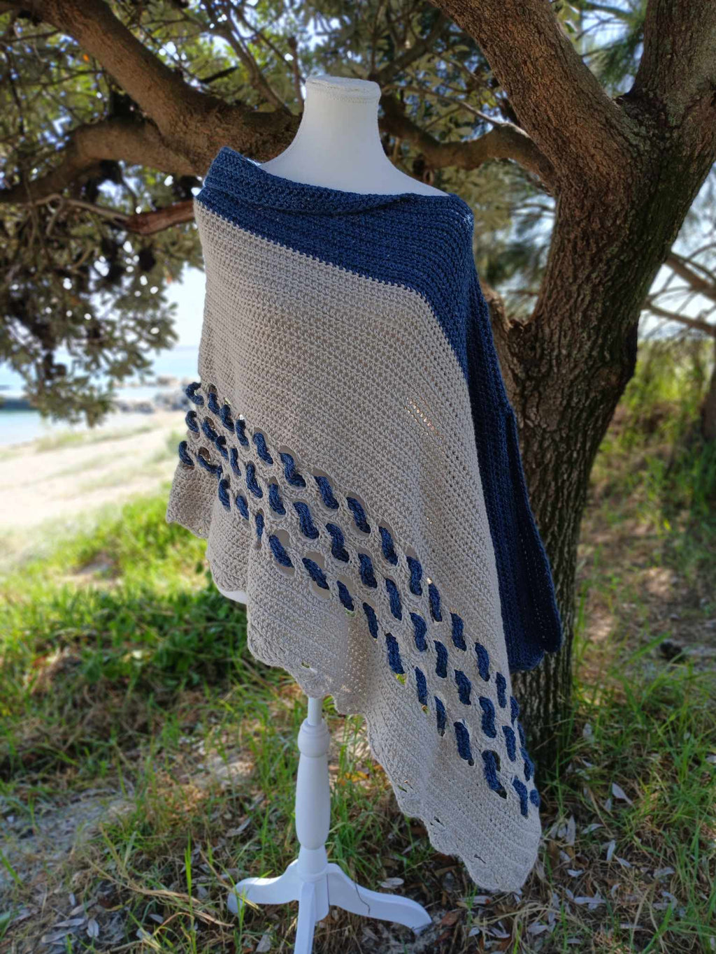 Coastal Wanderer Poncho PDF