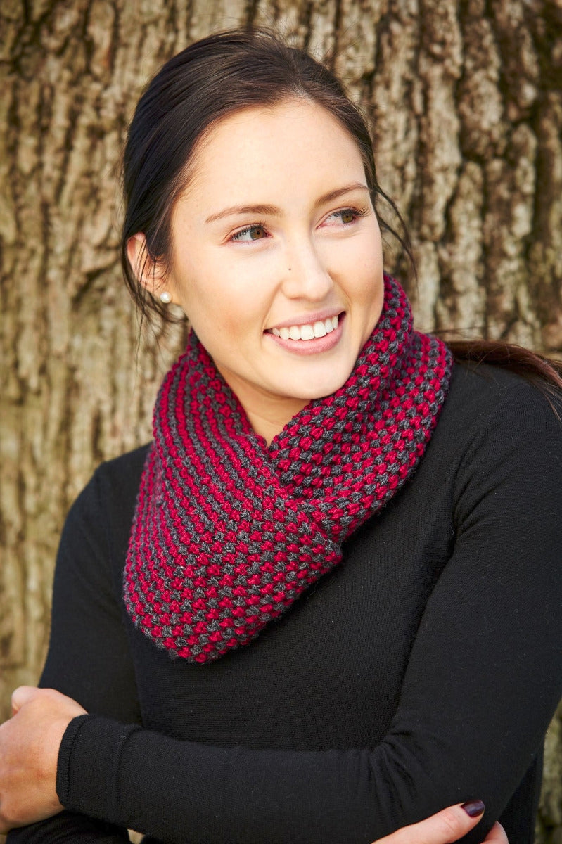 PT 8425 - 4 Scarves - Knitting Pattern