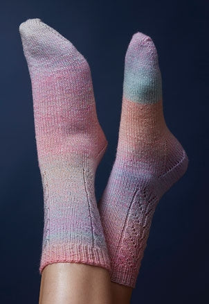 PT 8454 - Lace Panel Socks - Knitting Pattern