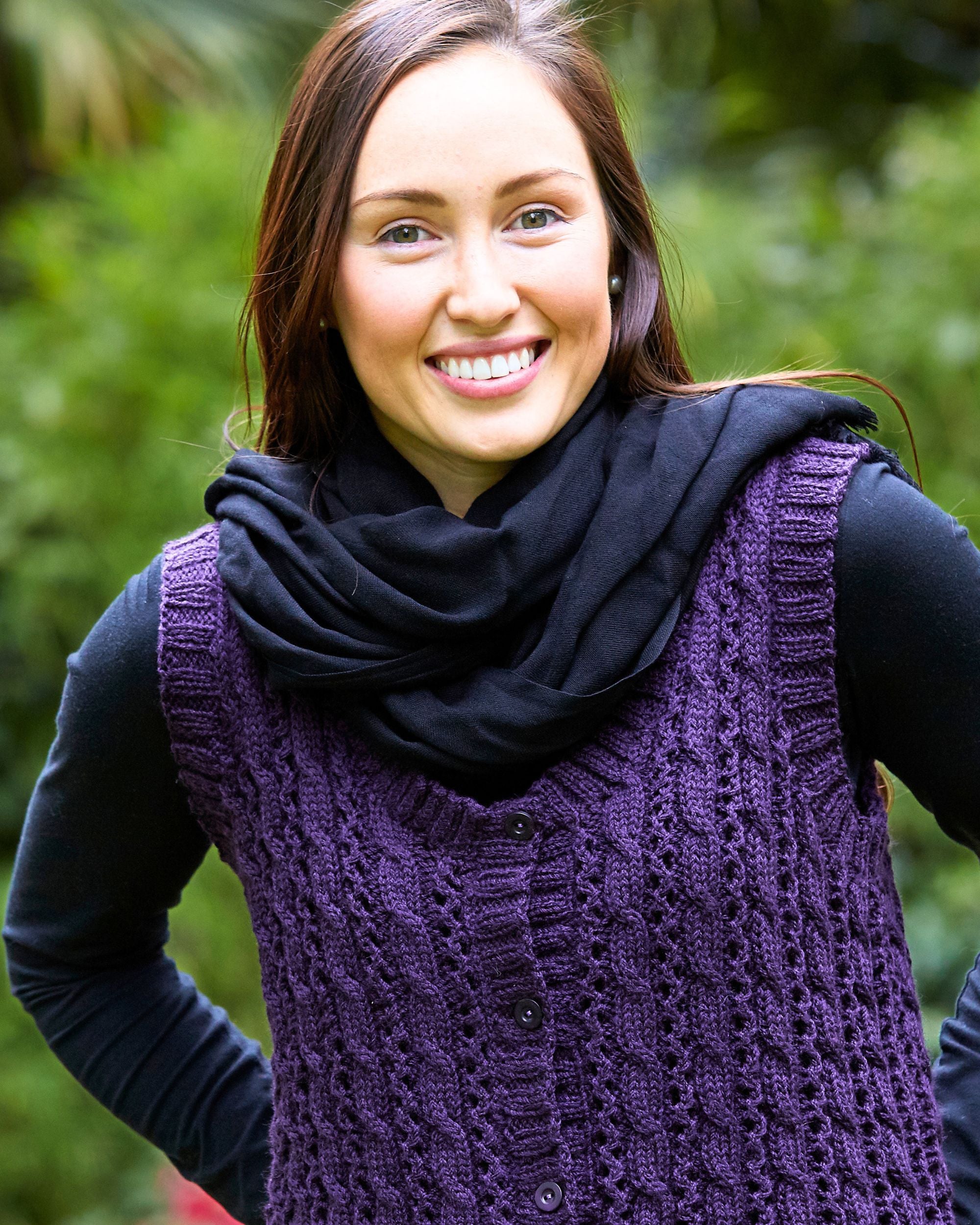PT 8461 - Buttoned Cabled Vest - Knitting Pattern