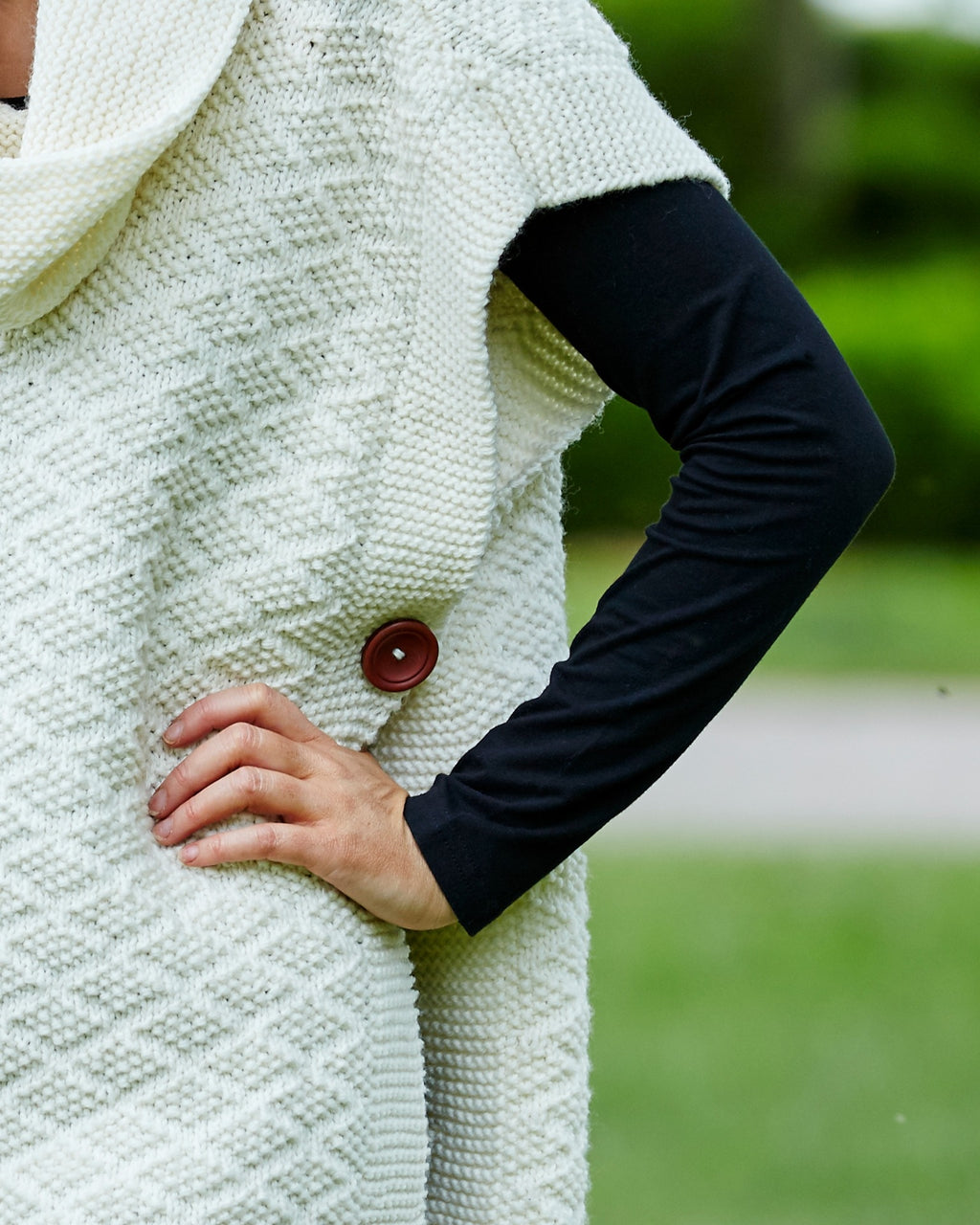 PT 8464 - Side Buttoned Poncho - Knitting Pattern