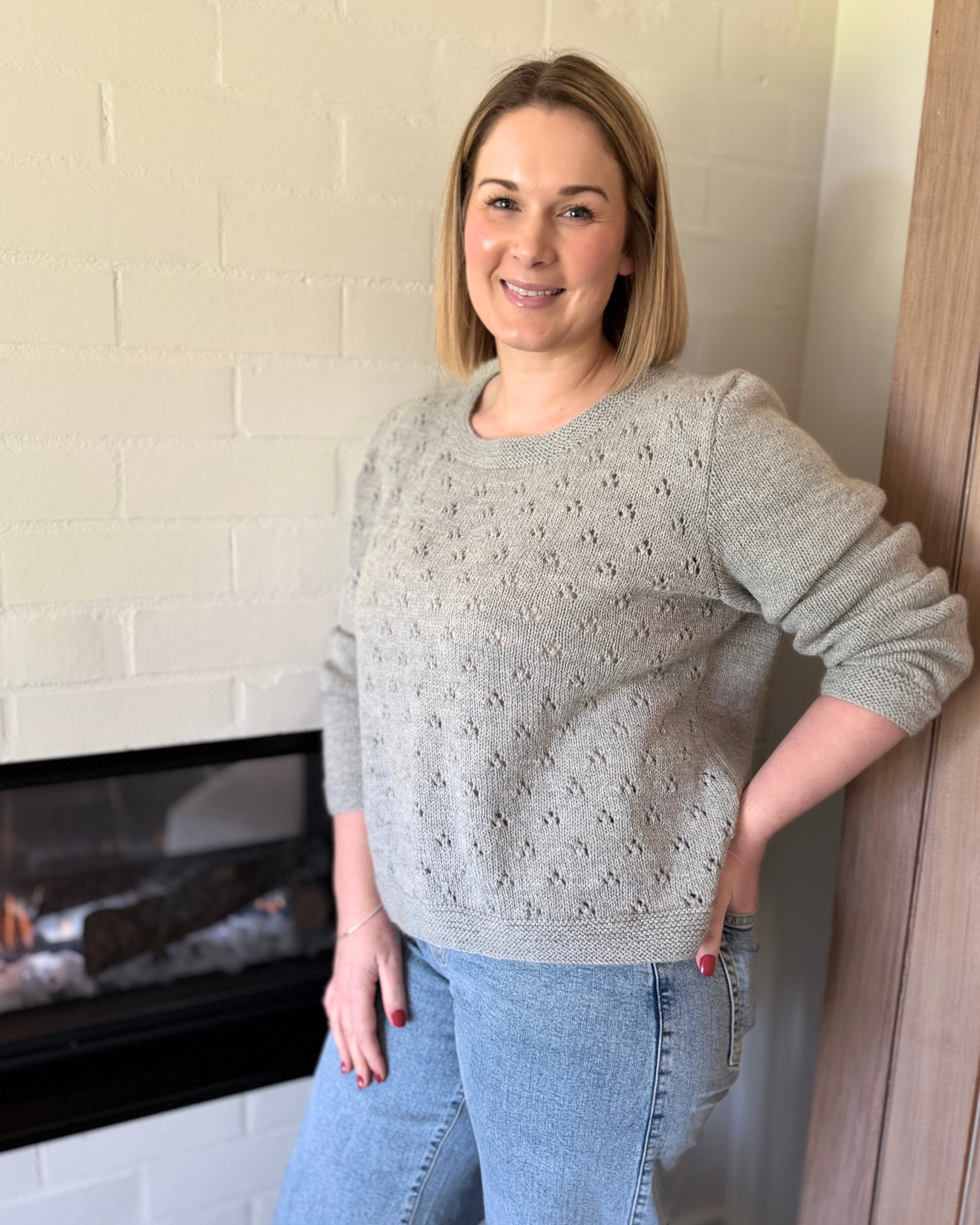 PT 8570 - Jumper with Lace Patterned Front - Knitting Pattern