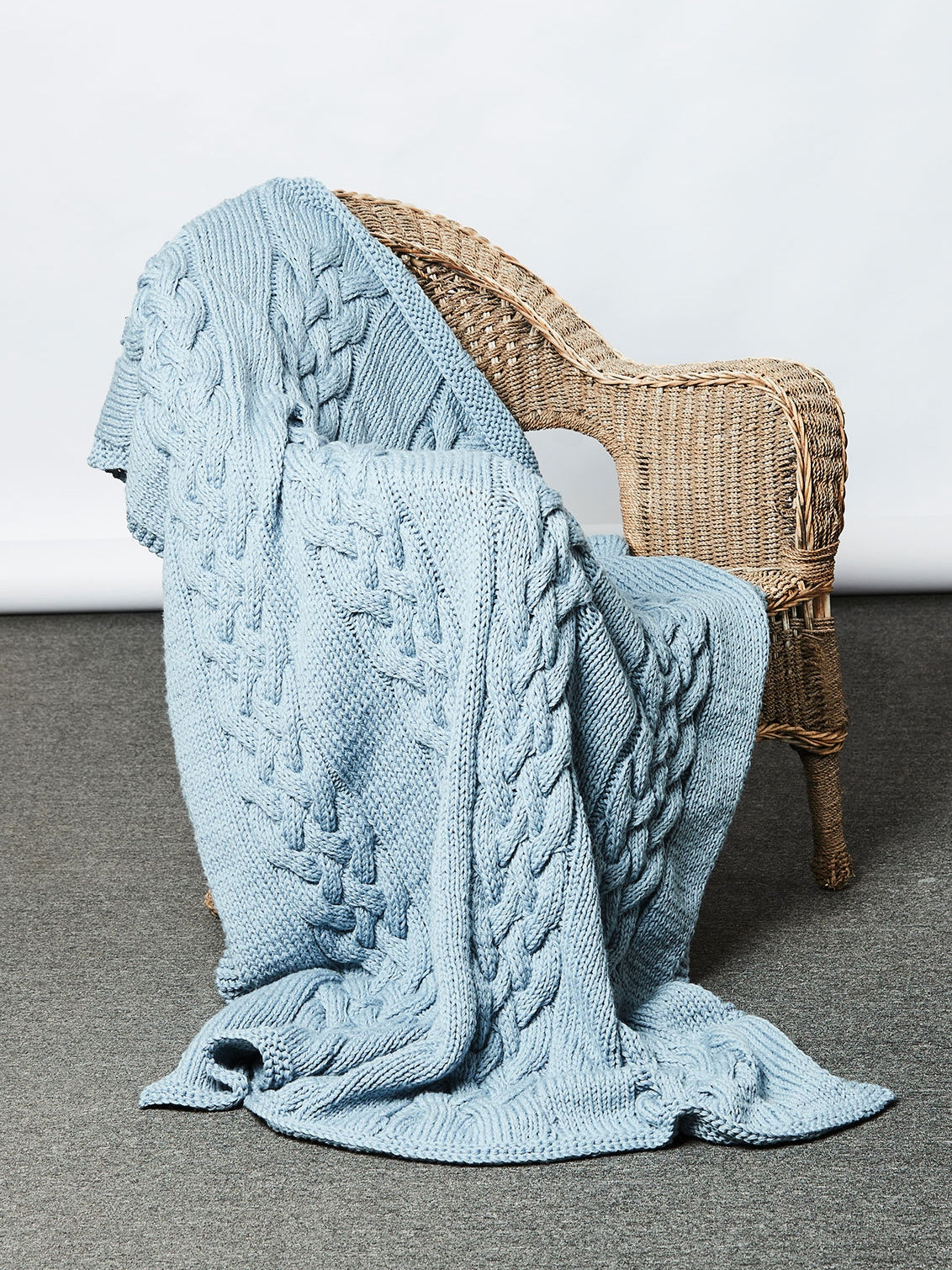 PT 8611 Quick Knit Cosy Chunky Throw - Knitting Pattern