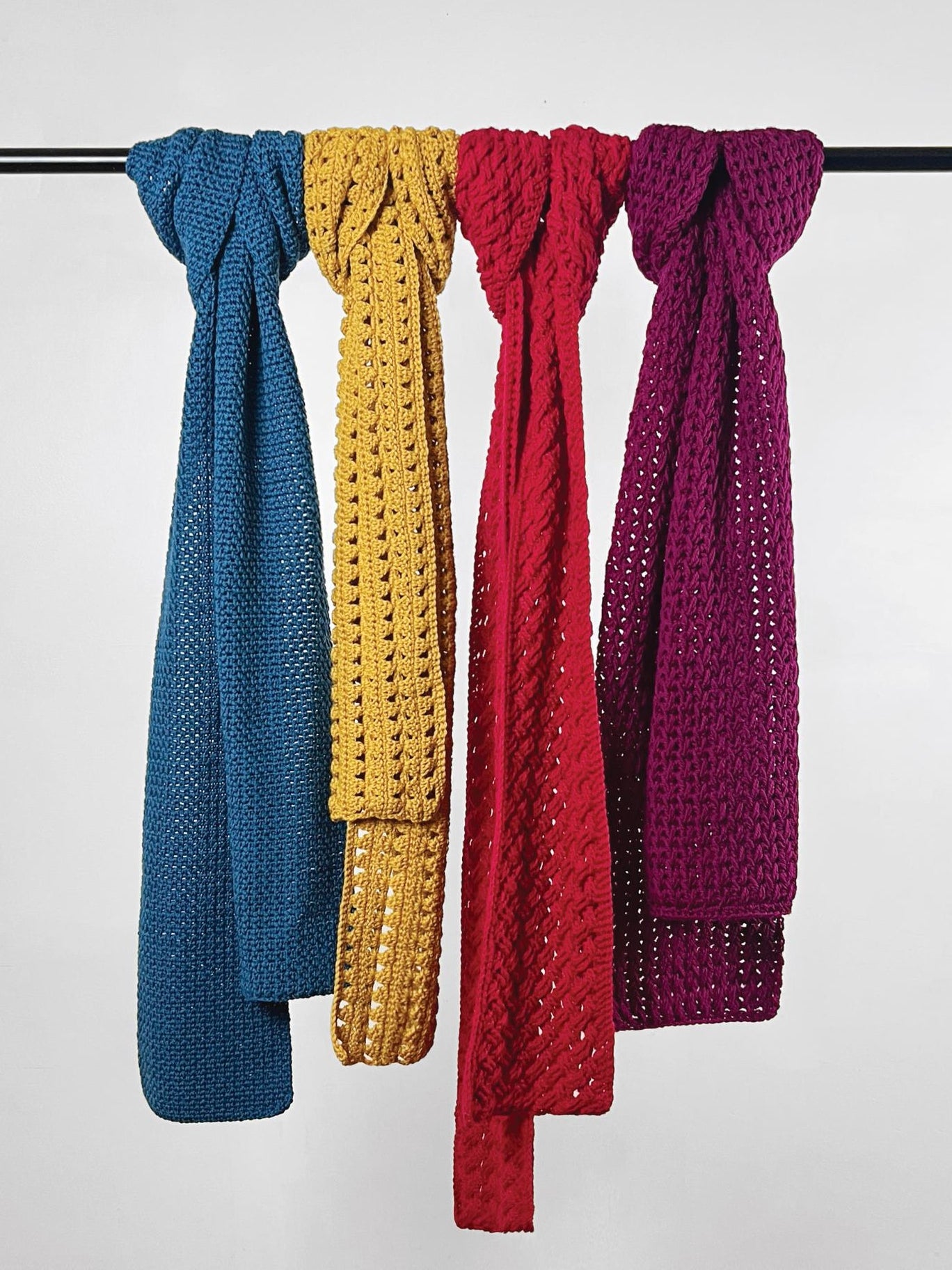PT 8635 Scarves - Crochet Pattern