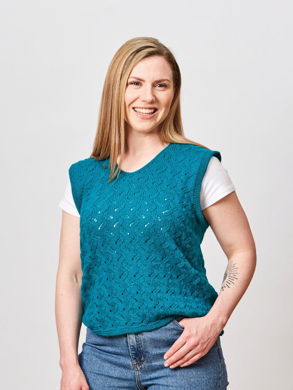 PT 8639 Women's Lace Top - Knitting Pattern