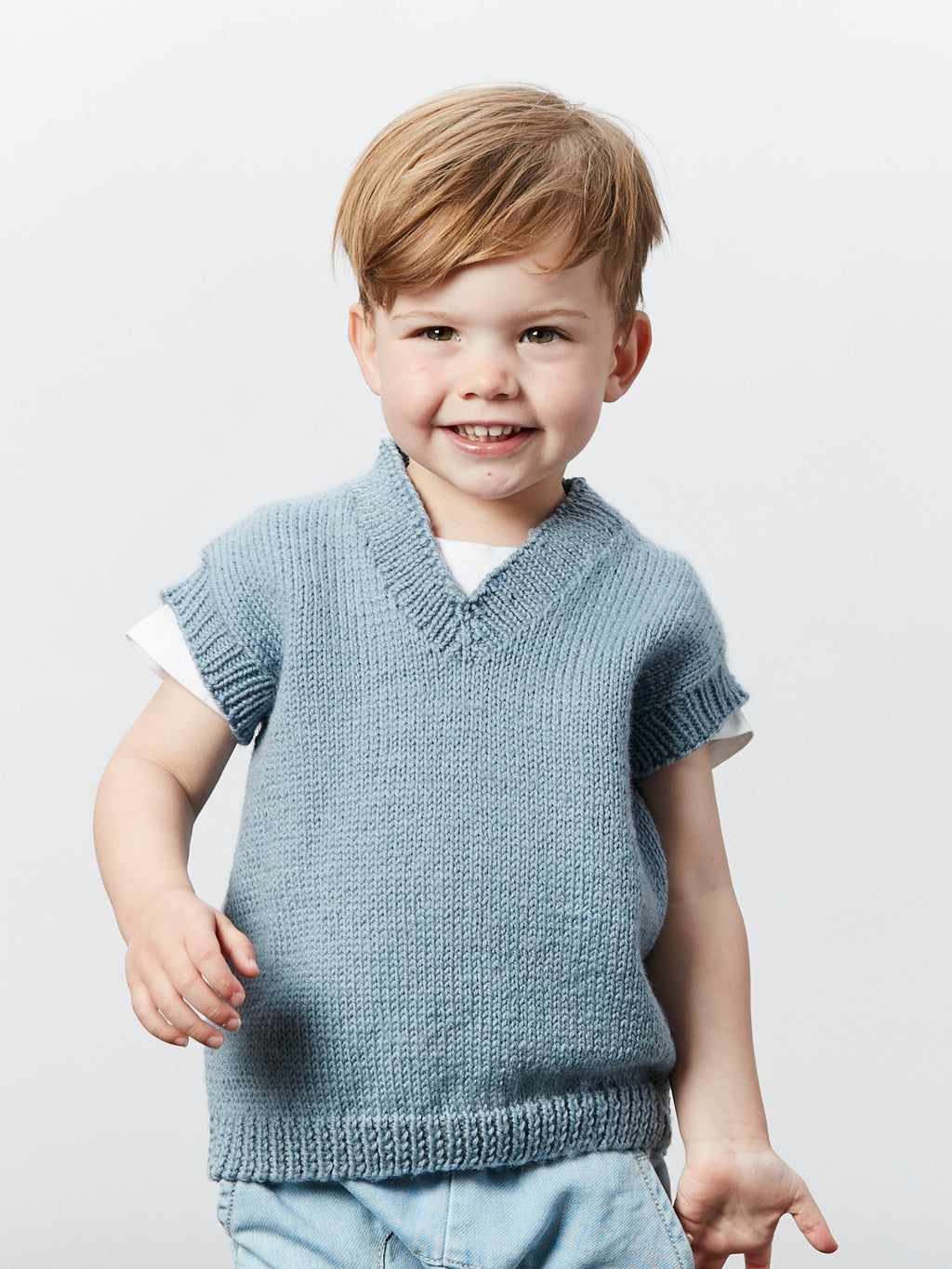 PT 8640 Kids V-Neck Vest - Knitting Pattern