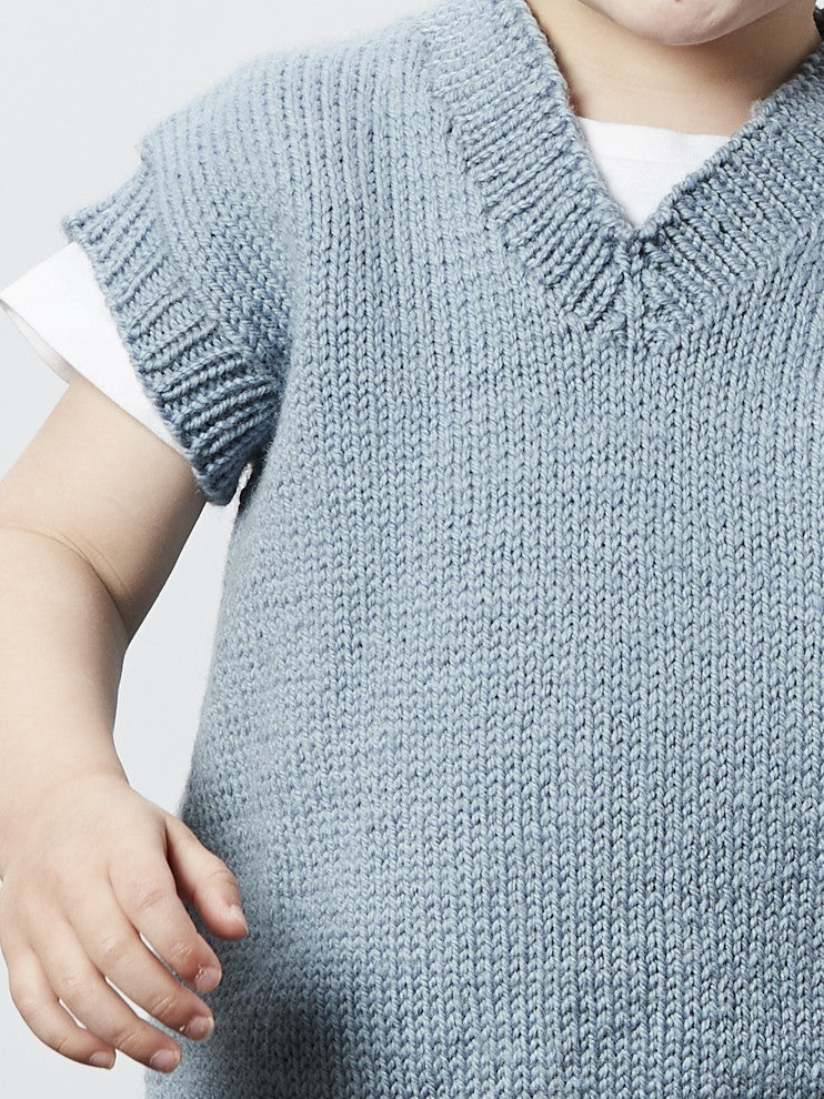 PT 8640 Kids V-Neck Vest - Knitting Pattern