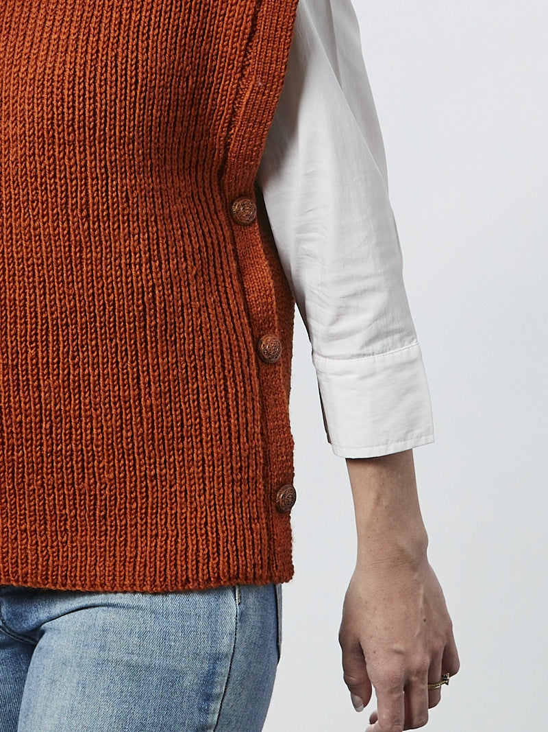 PT 8647 Shaker Rib Buttoned Vest - Knitting Pattern