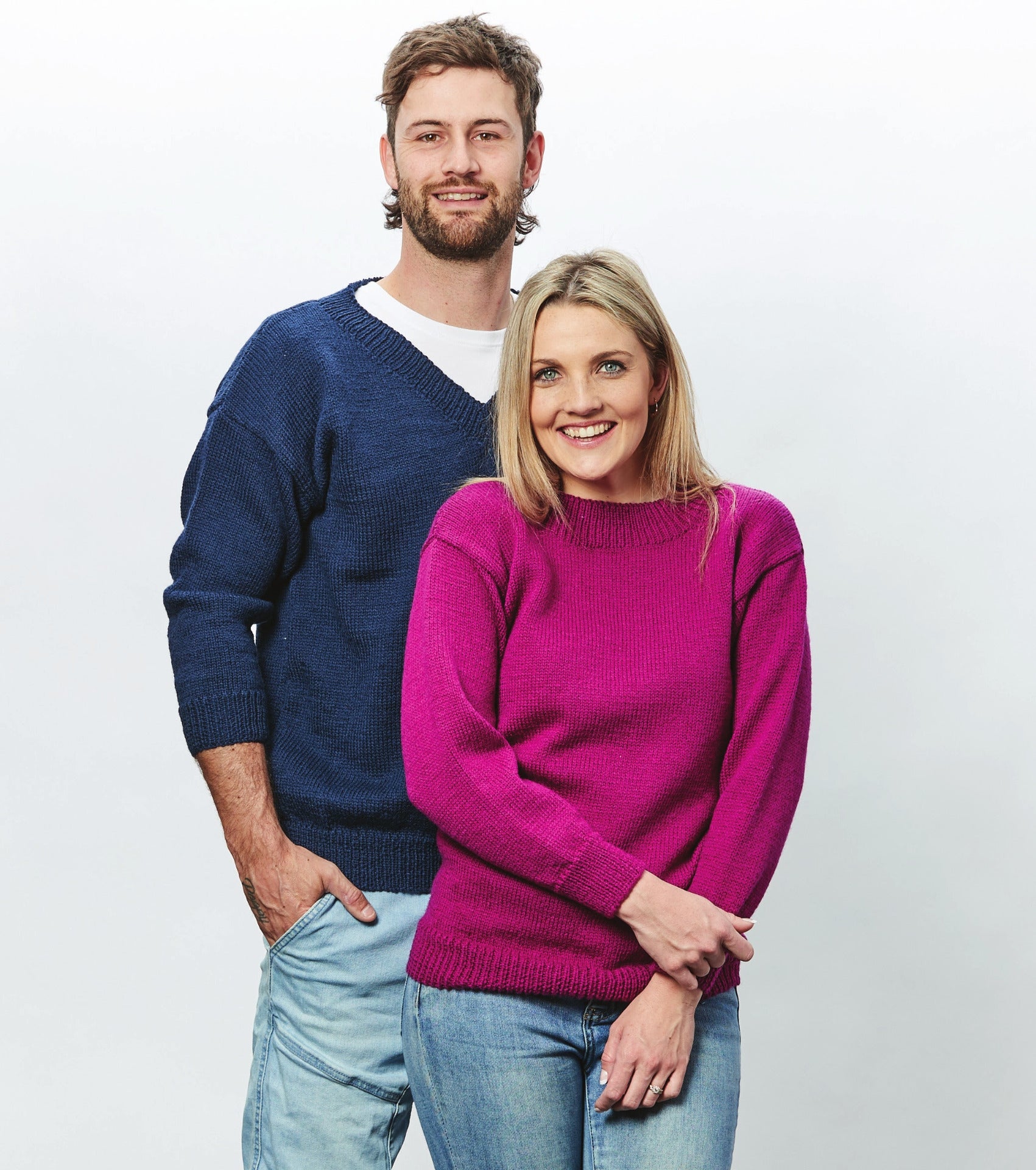 PT 8650 Crew or V-Neck Jumper - Knitting Pattern