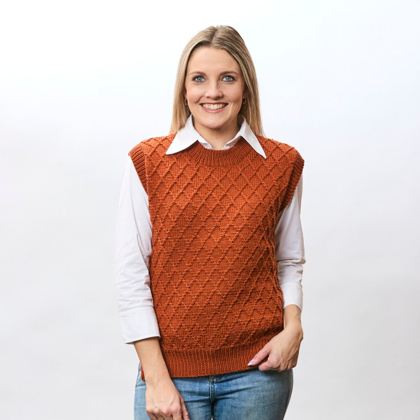 PT 8665 Diamond Vest - Knitting Pattern