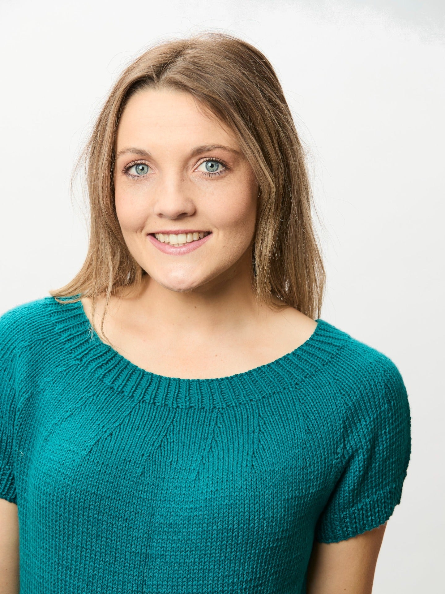 The Caroline Tee - Adult Knitting Pattern | PT 8678