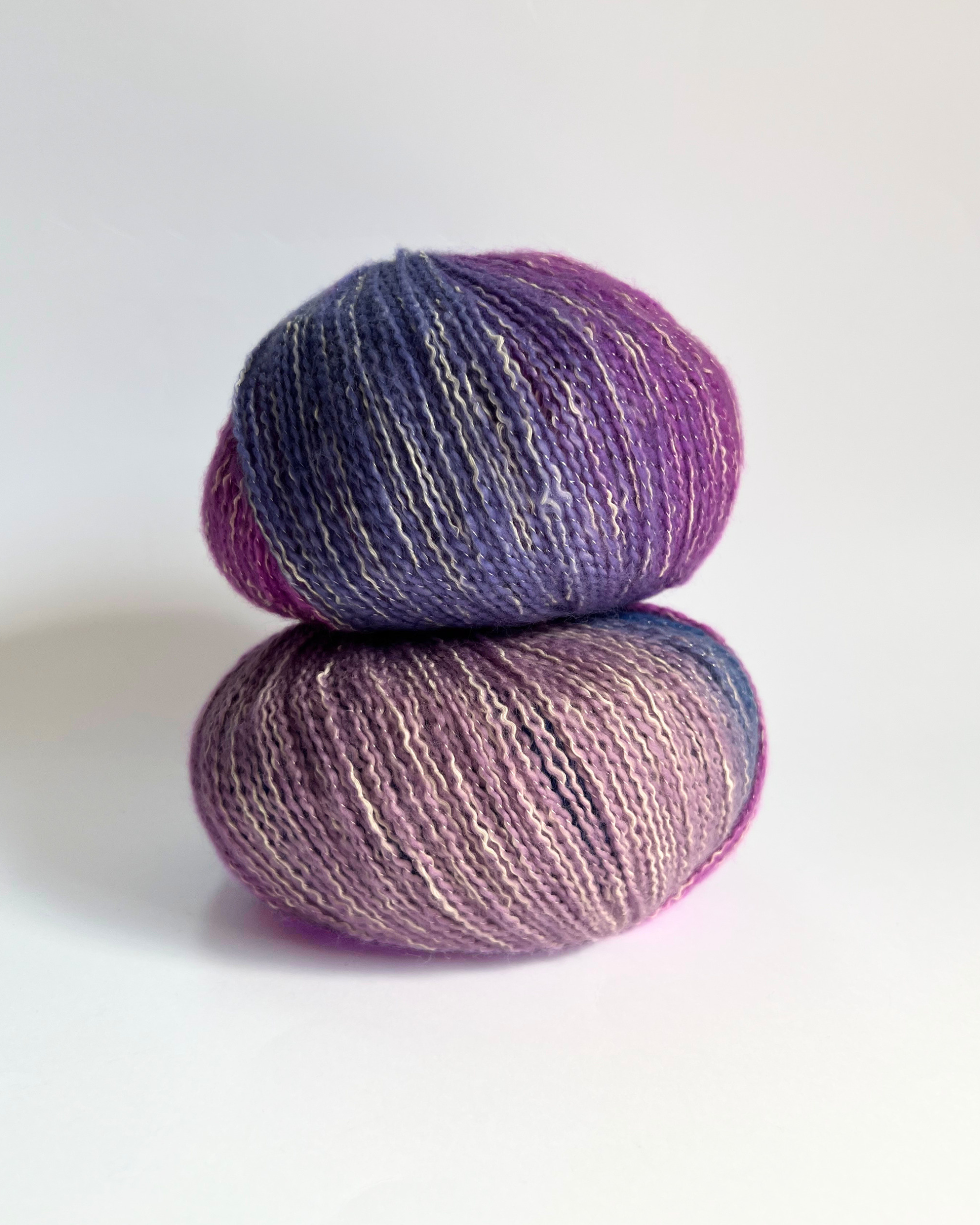 Iridescence 8 ply
