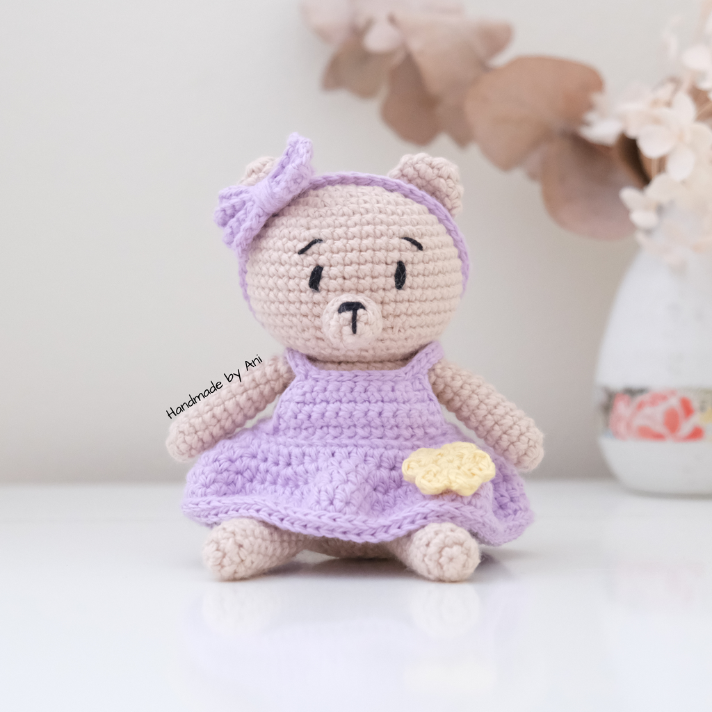 Bella the Spring Bear PDF