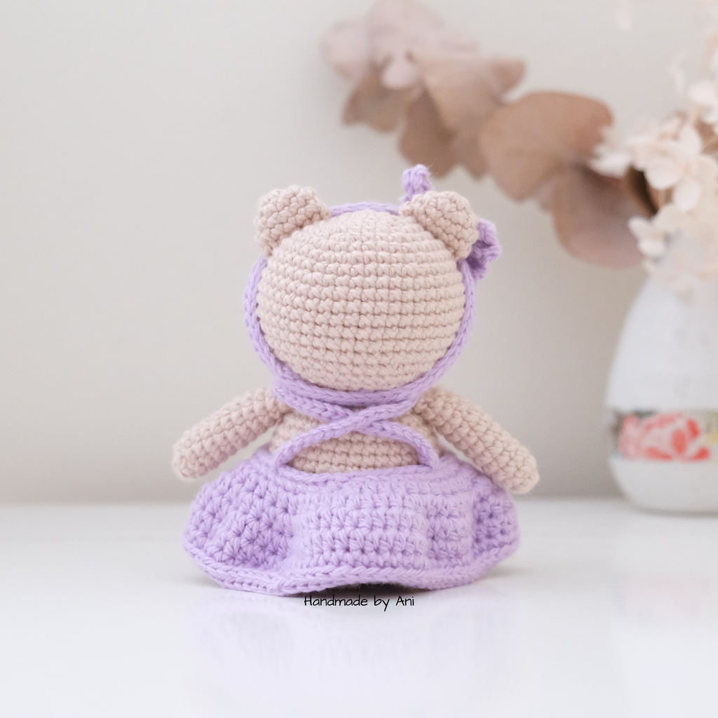 Bella the Spring Bear PDF