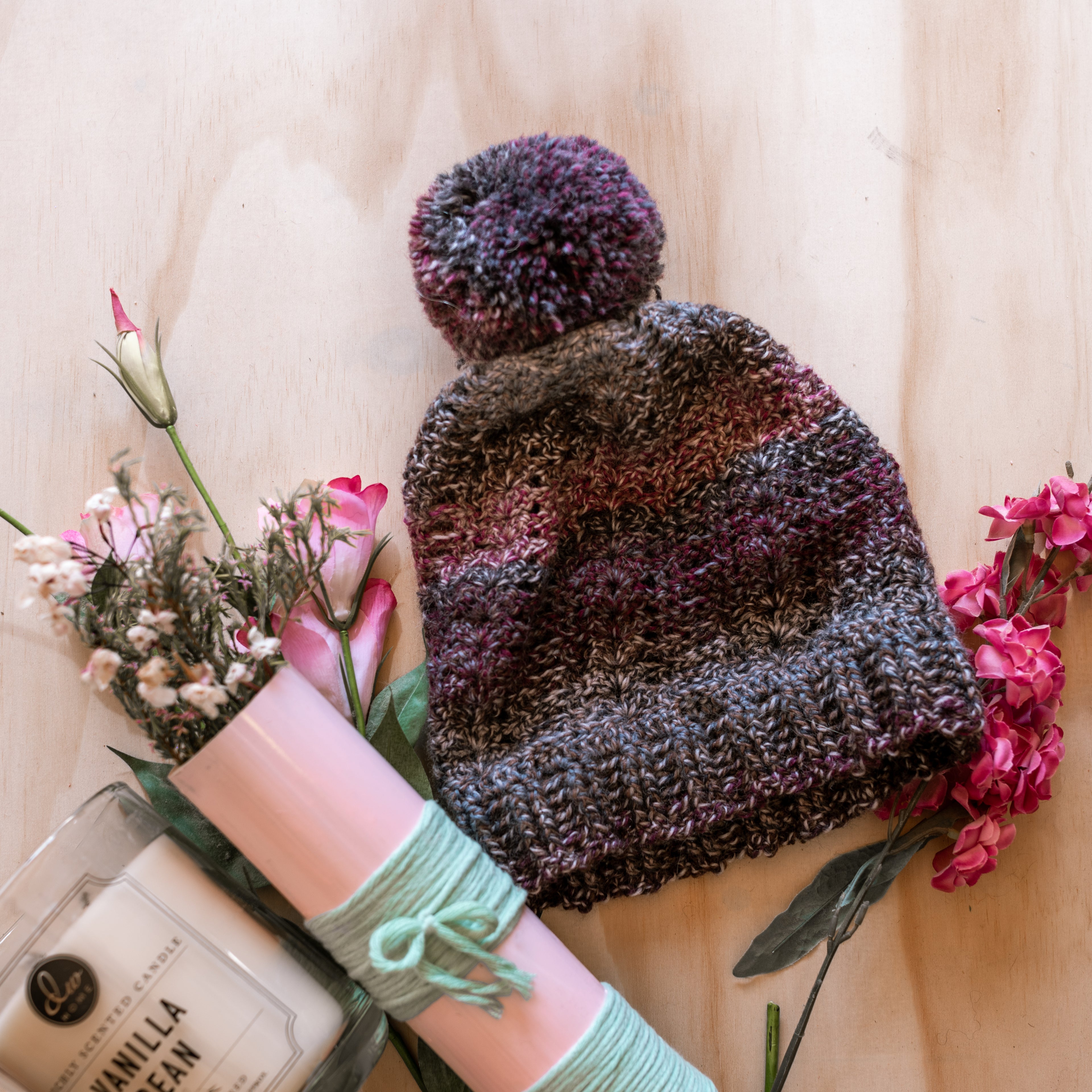 Bloomin' Comfy Beanie & Ponytail Hat/beanie PDF