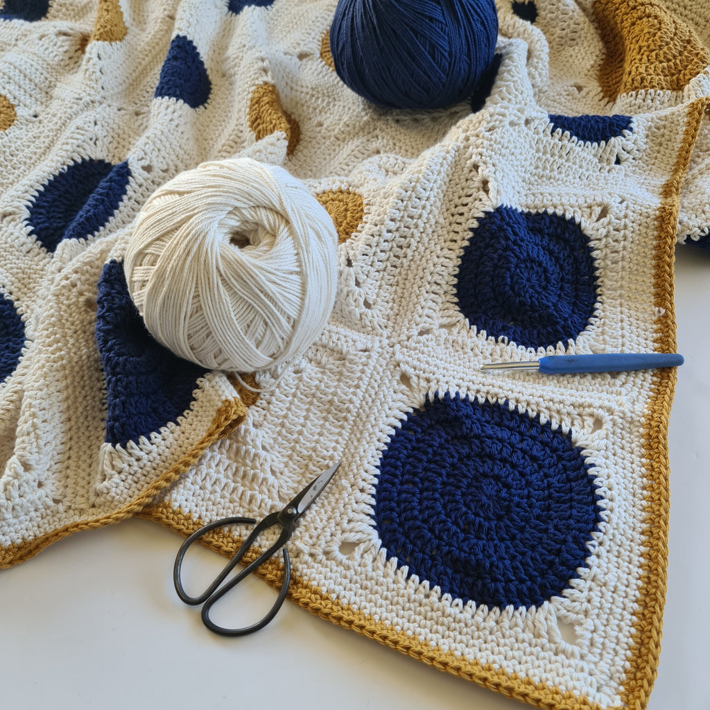 Dotty Spotty Blanket PDF