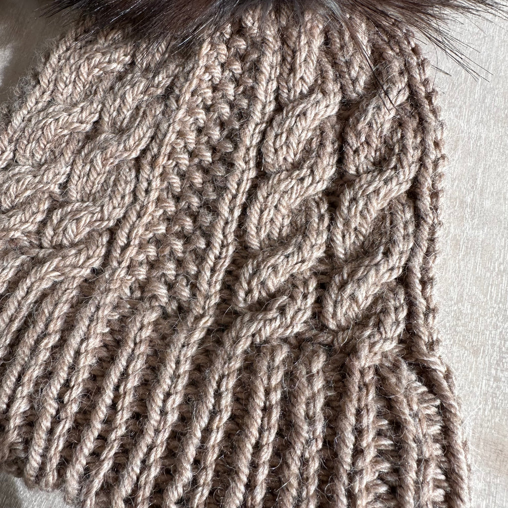 Kerri's Seed & Cable Beanie PDF
