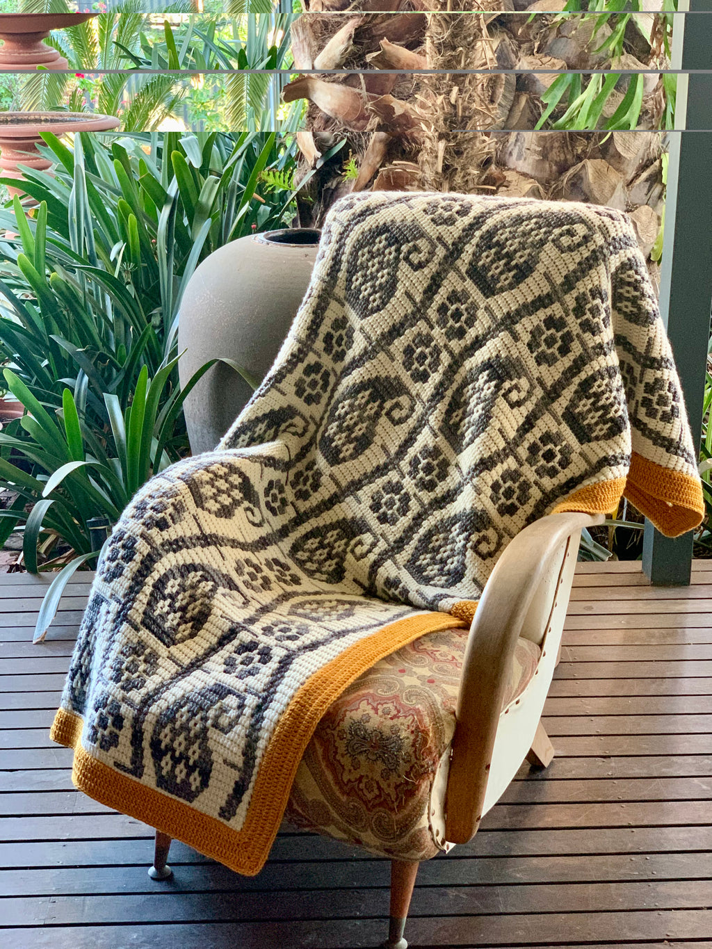 Paisley Path Afghan PDF