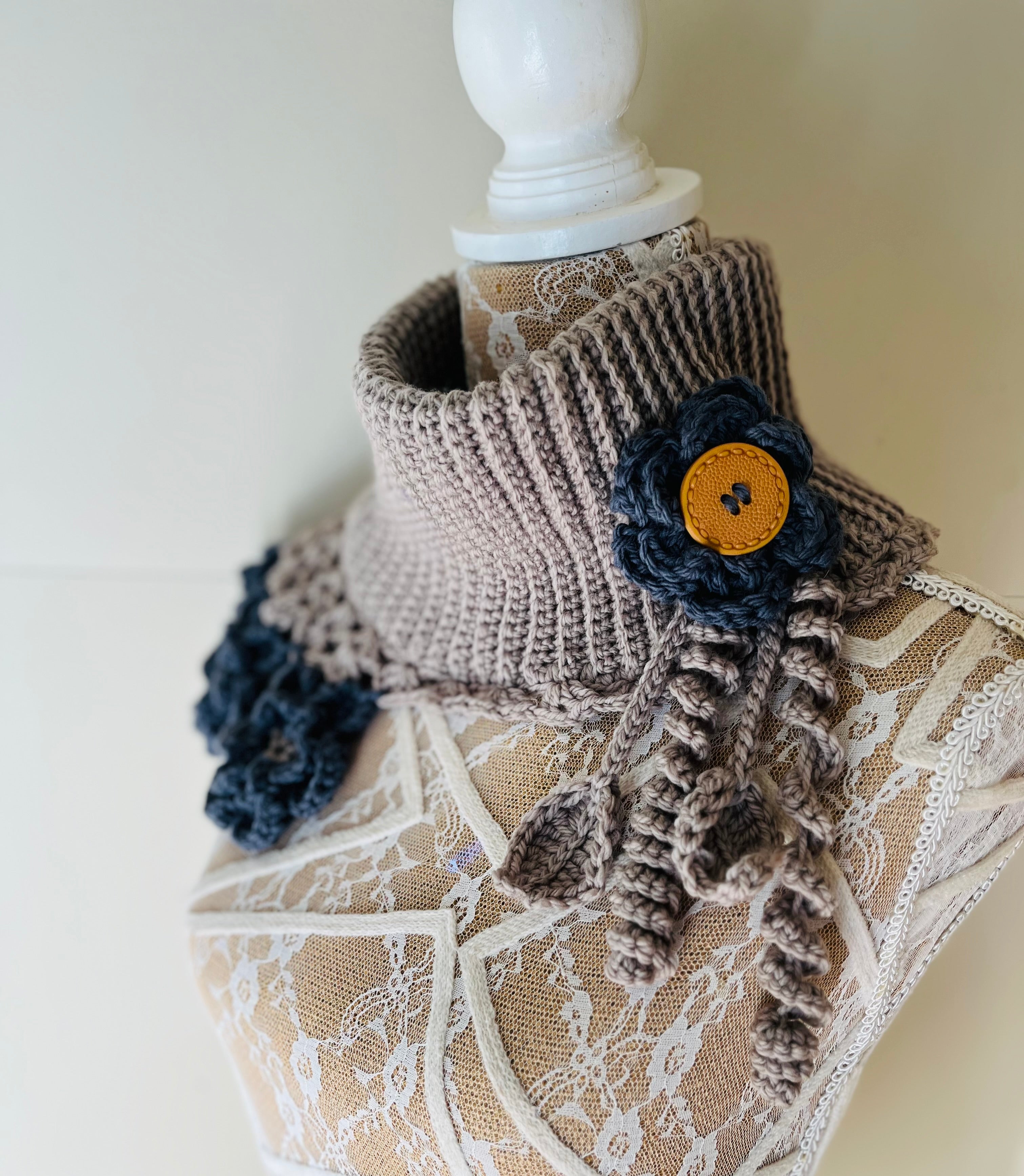 As Petals Fall Neckwarmer PDF