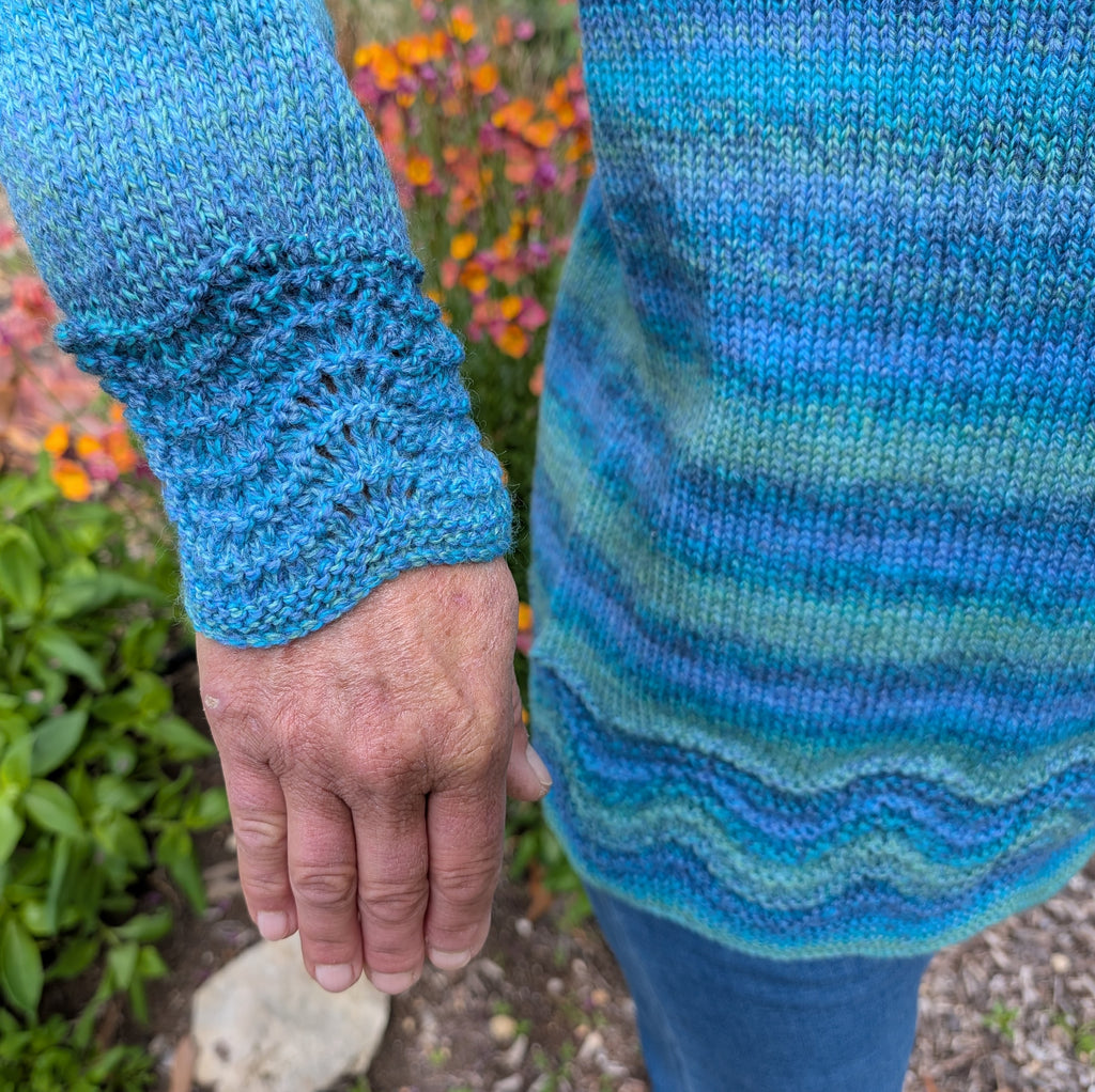 Lady's Tunic with Lace Edging PDF