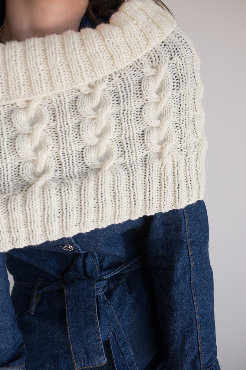 Izzy Lou Cabled Capelet PDF