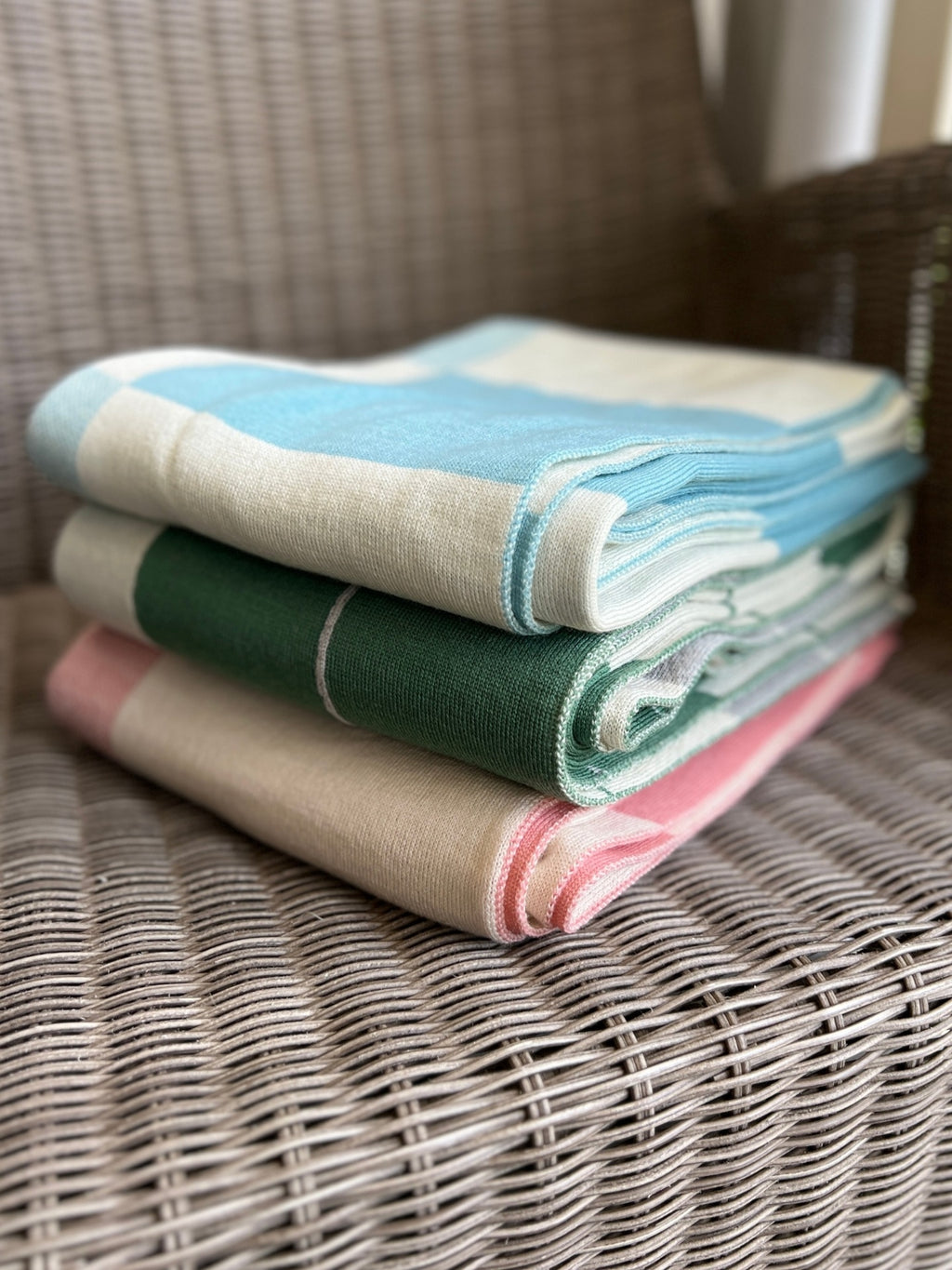 Cosy Knit Blankets - Small
