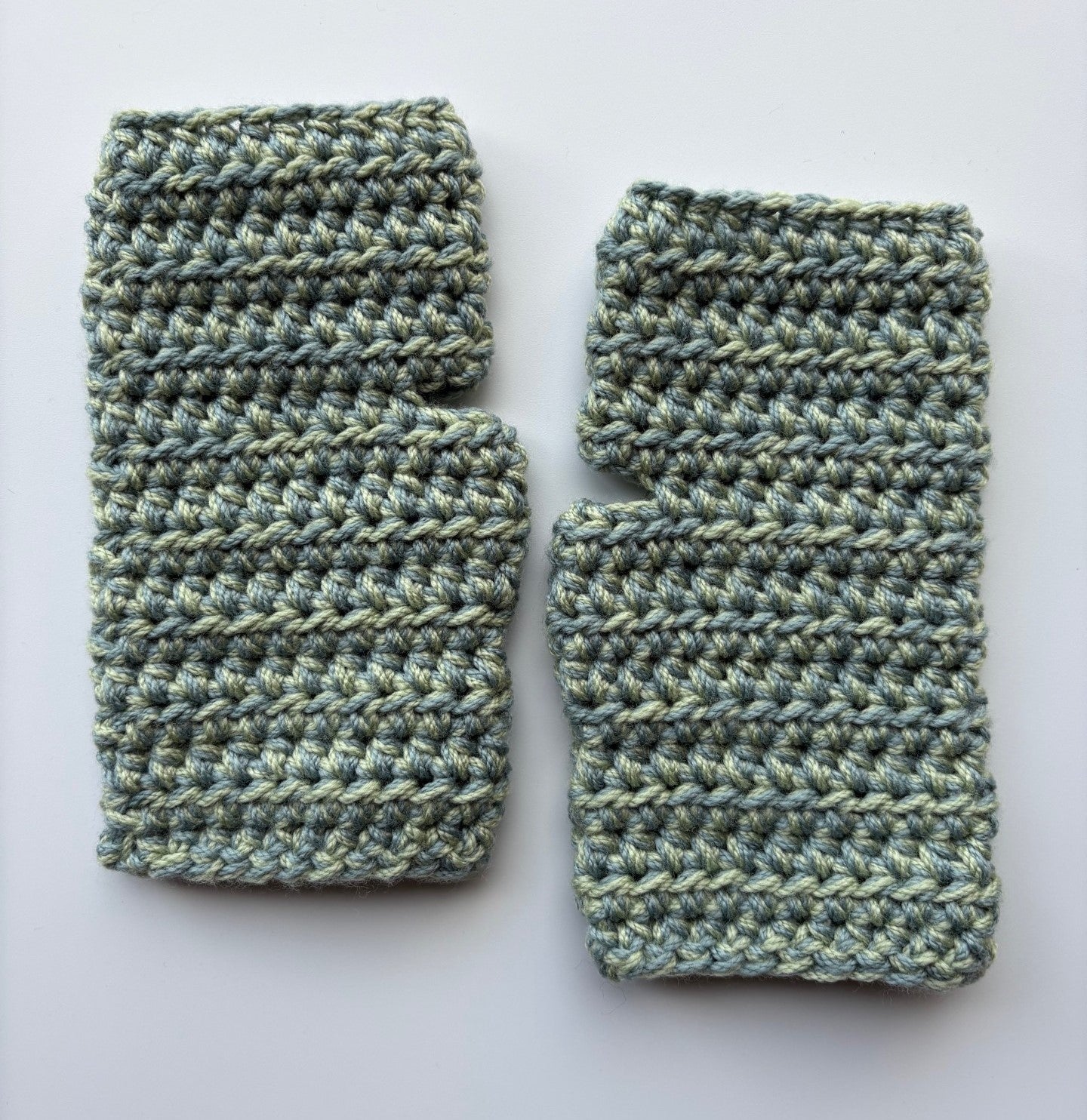 Ladies Crochet Fingerless Gloves