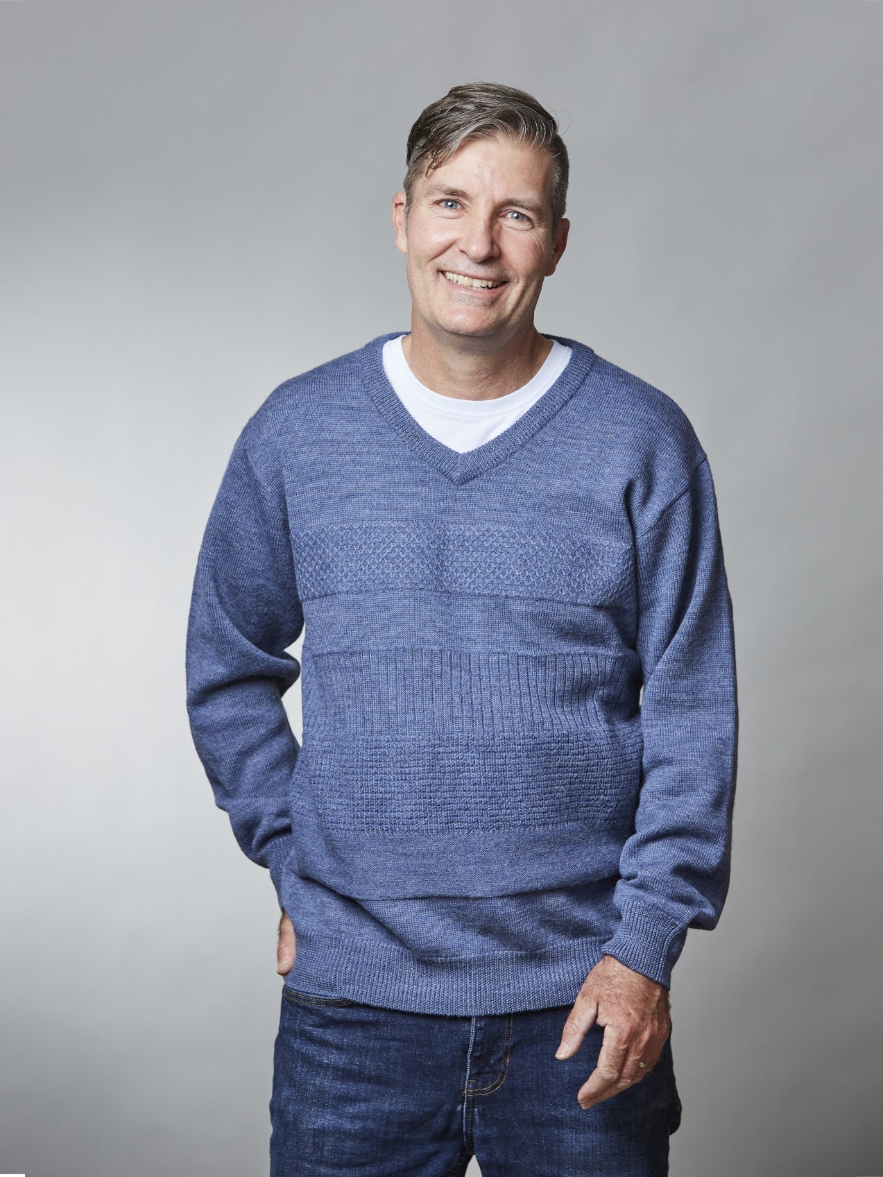 Style BV - Geometric Vee Neck Jumper