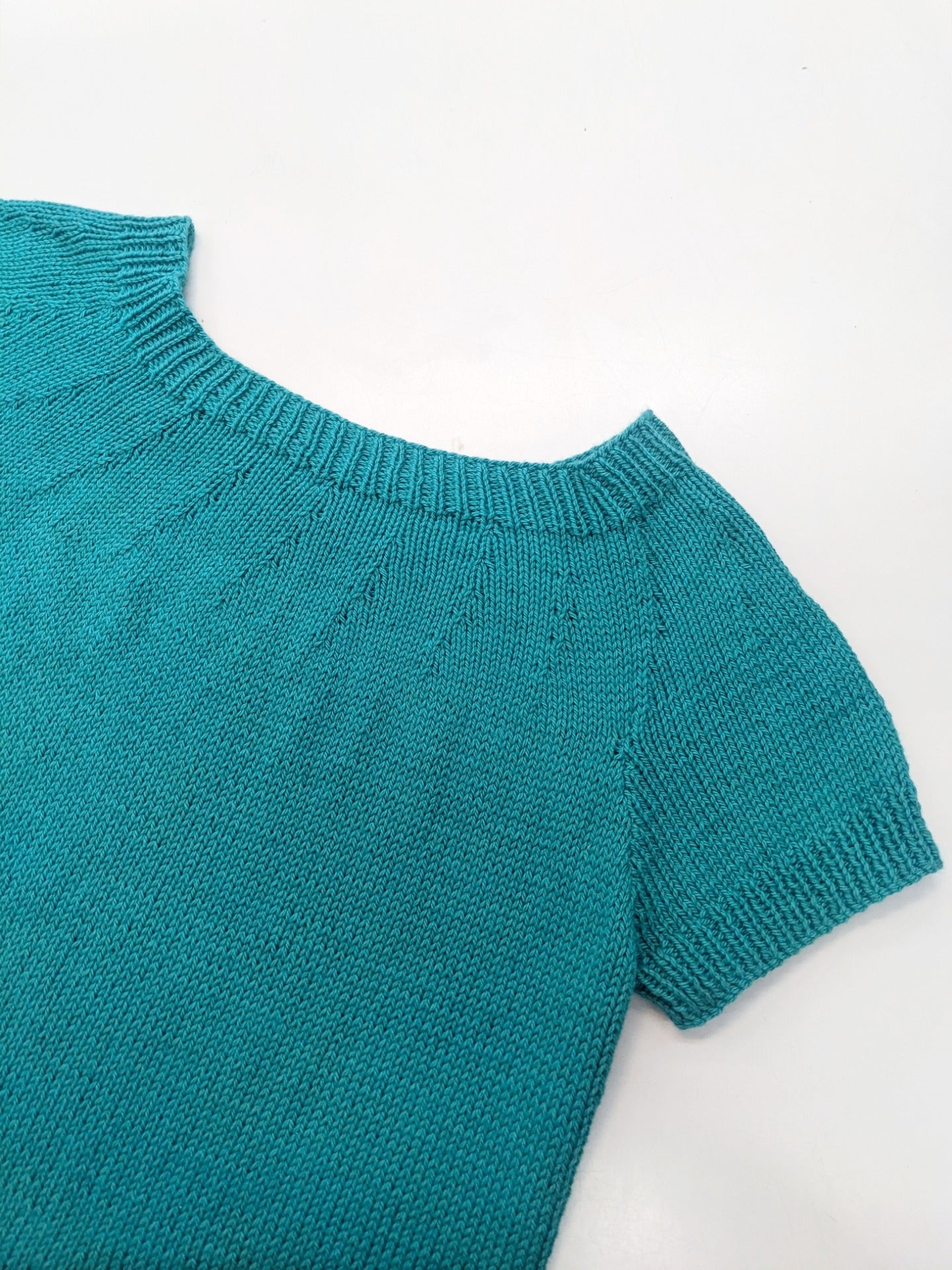 The Caroline Tee - Adult Knitting Pattern | PT 8678