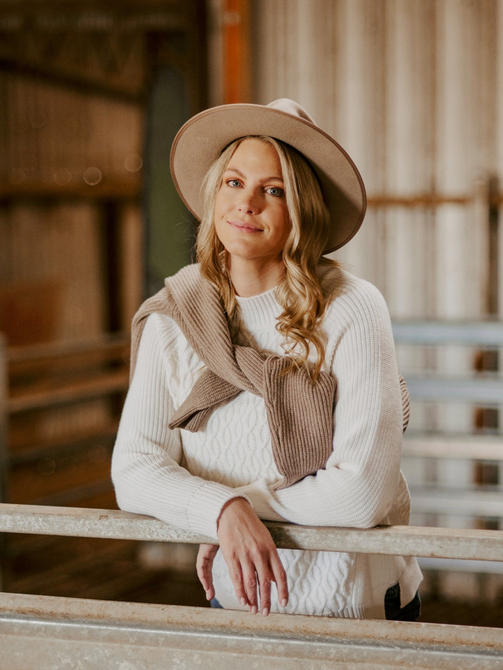 Style DD Cable Raglan