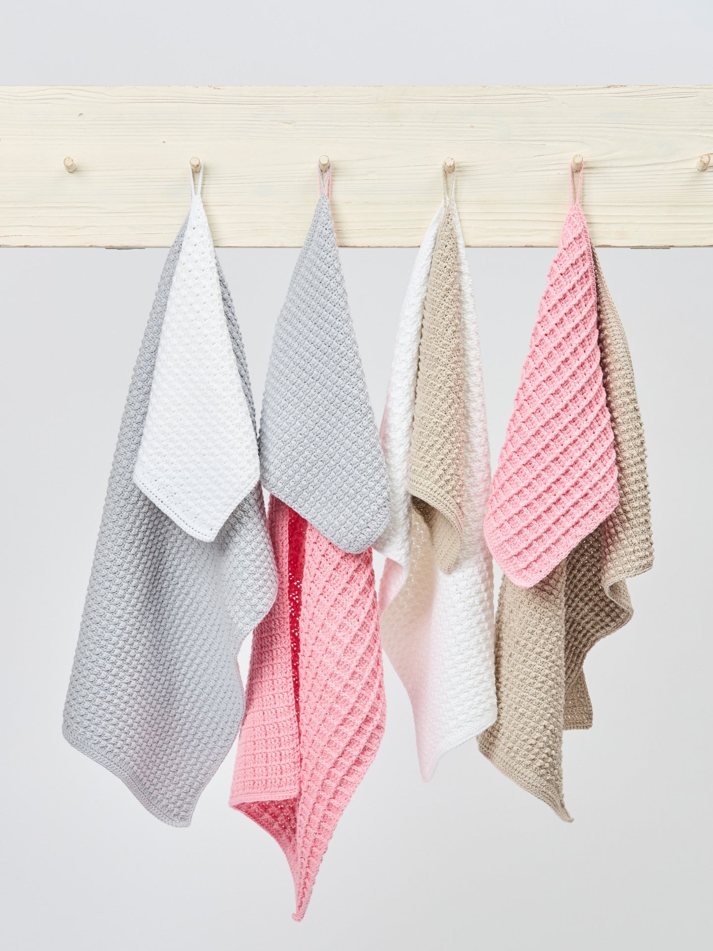 The Golden Washcloths & Hand Towels - Crochet Pattern | PT 8676