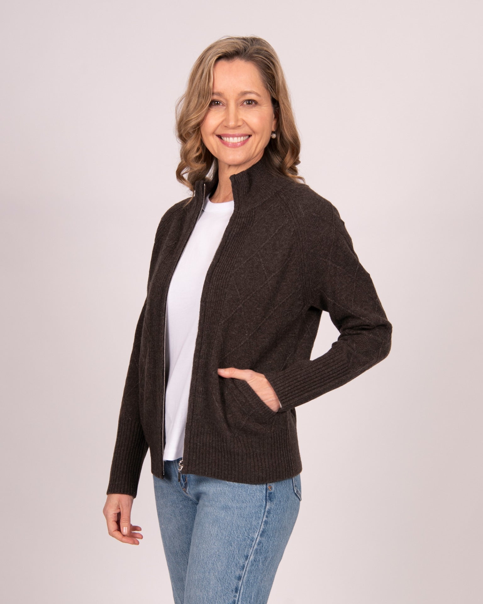 Style DK Diamond Pattern Zipper Cardigan