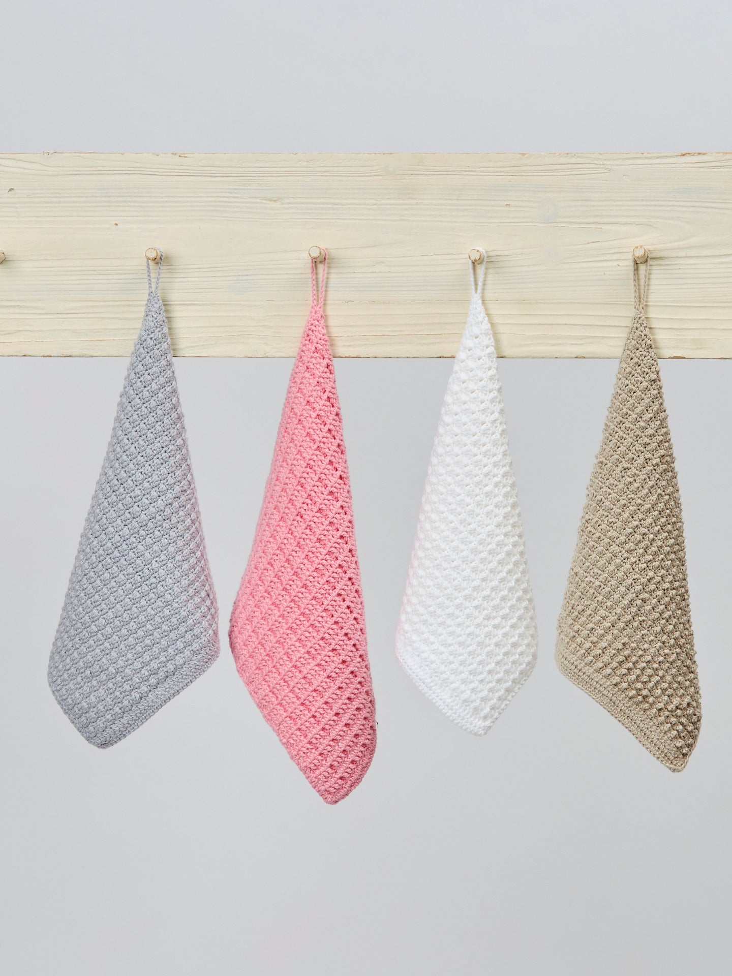 The Golden Washcloths & Hand Towels - Crochet Pattern | PT 8676