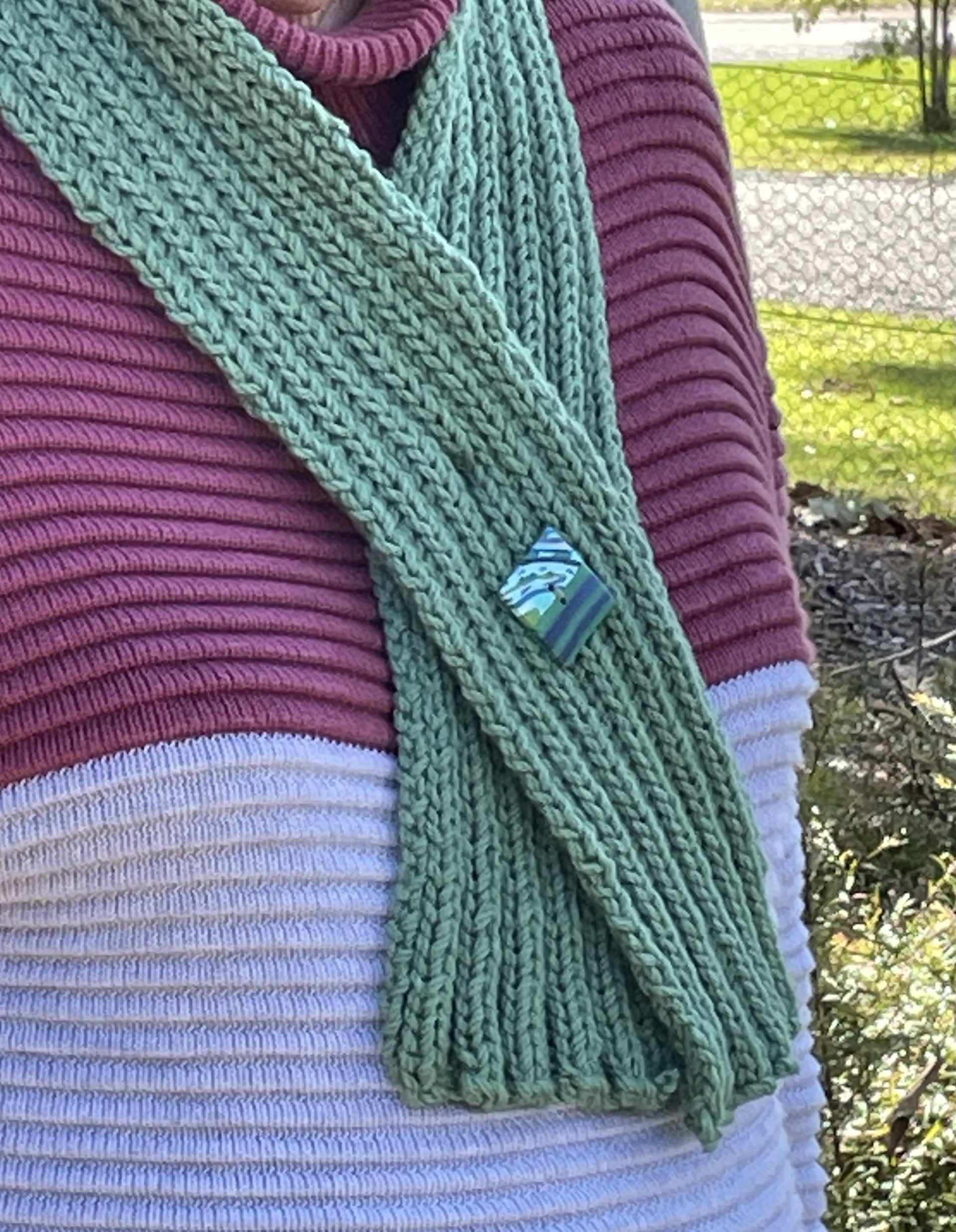 Ellen Ribbed Buttoned Scarf PDF