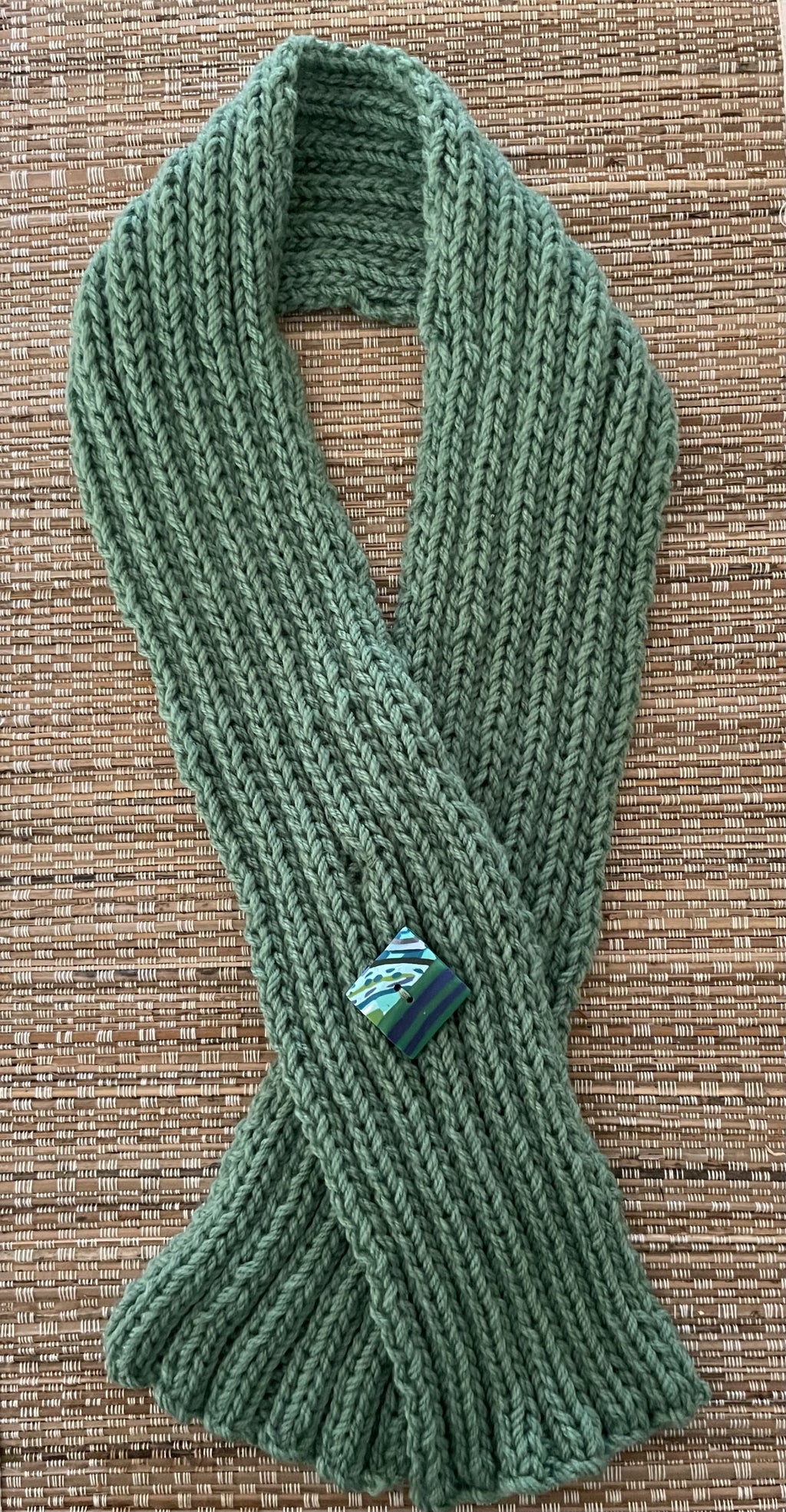 Ellen Ribbed Buttoned Scarf PDF