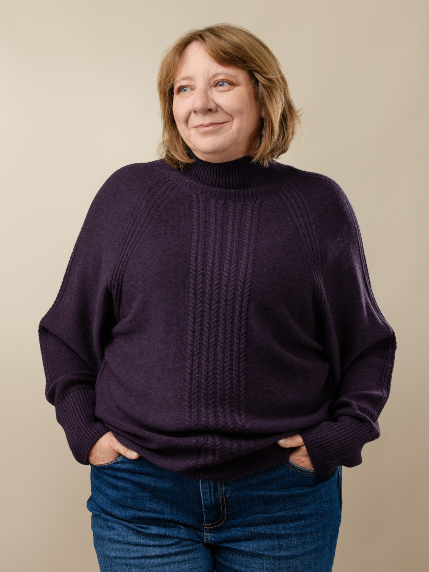 Style DG Funnel Neck Cable Feature Jumper