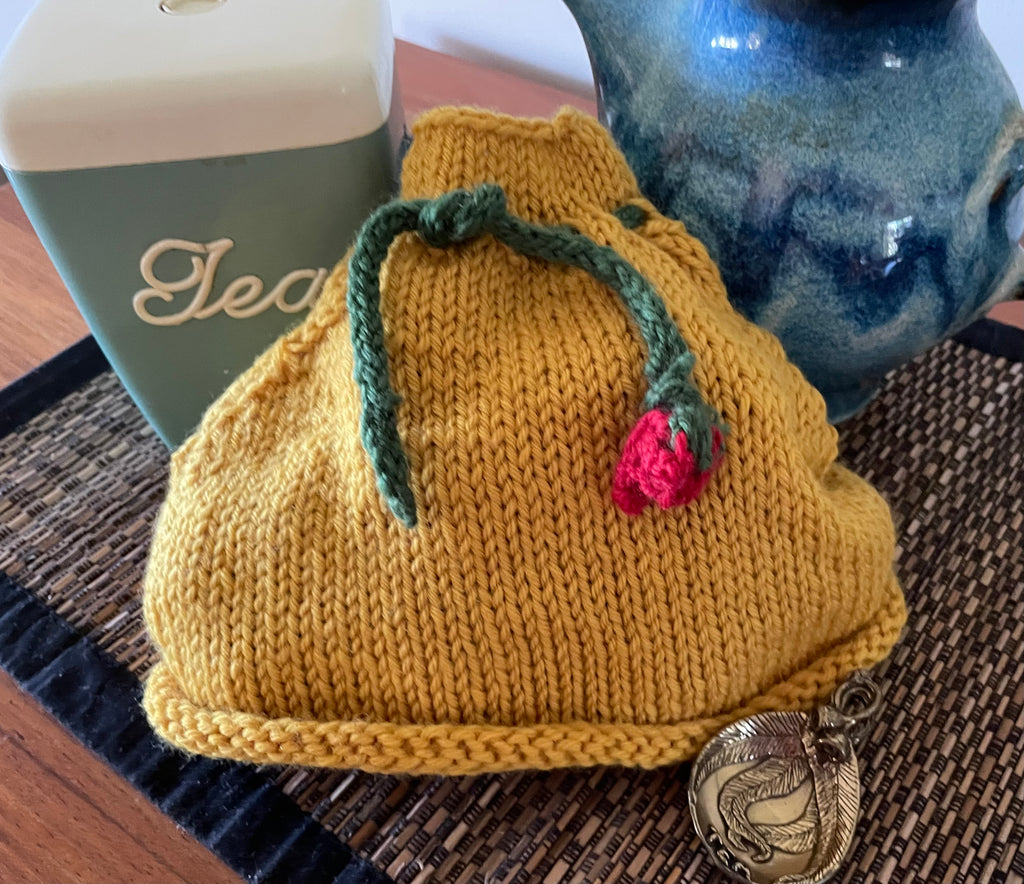 Mountain Devil Tea Cosy PDF