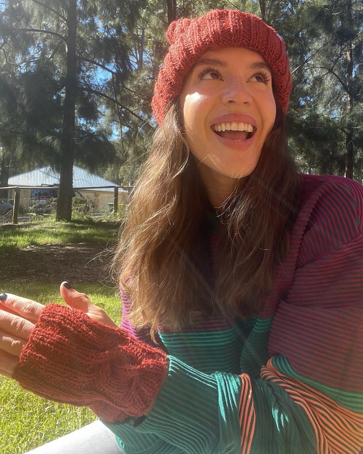 Izzy Lou Cabled PussyHat/beanie & Mittens PDF