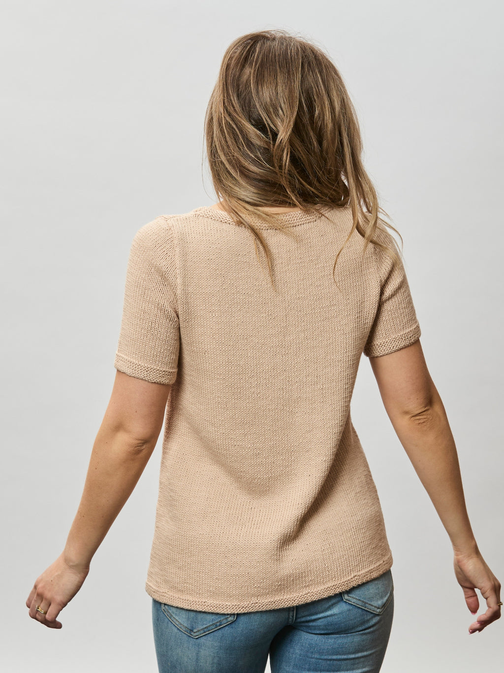 The Jessica Tee - Adult Knitting Pattern | PT 8674