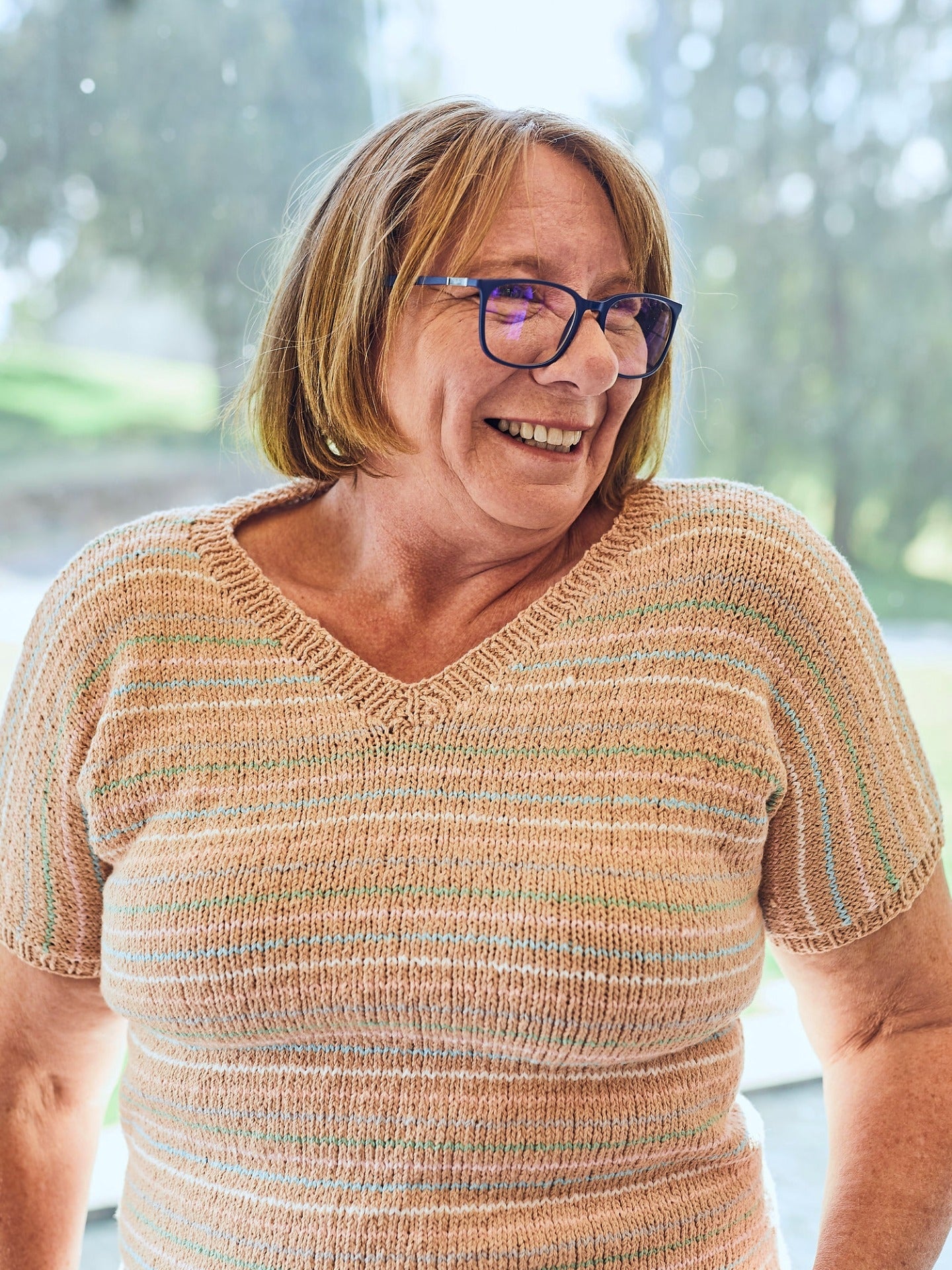 The Mary V-Neck Tee - Adult Knitting Pattern | PT 8689
