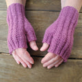 Mittens in 8 ply PDF