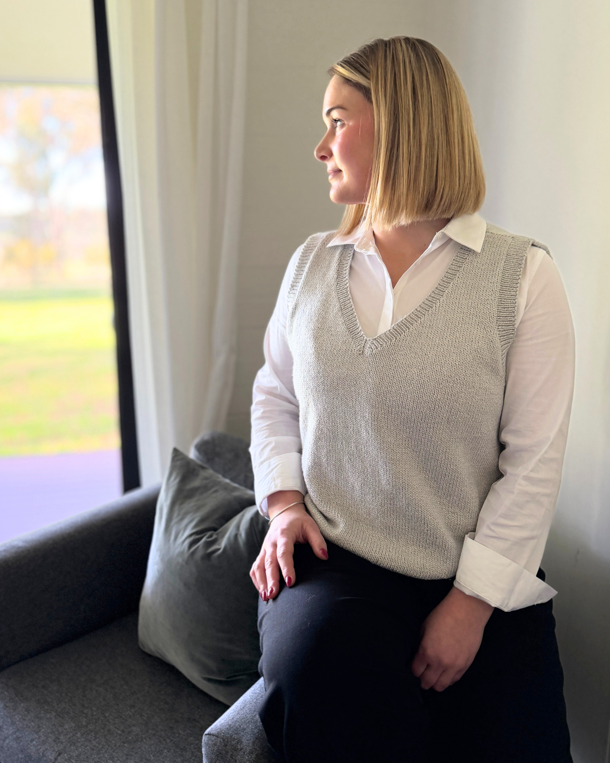 The Ness Vest - Women's Knitting Pattern | PT 8731