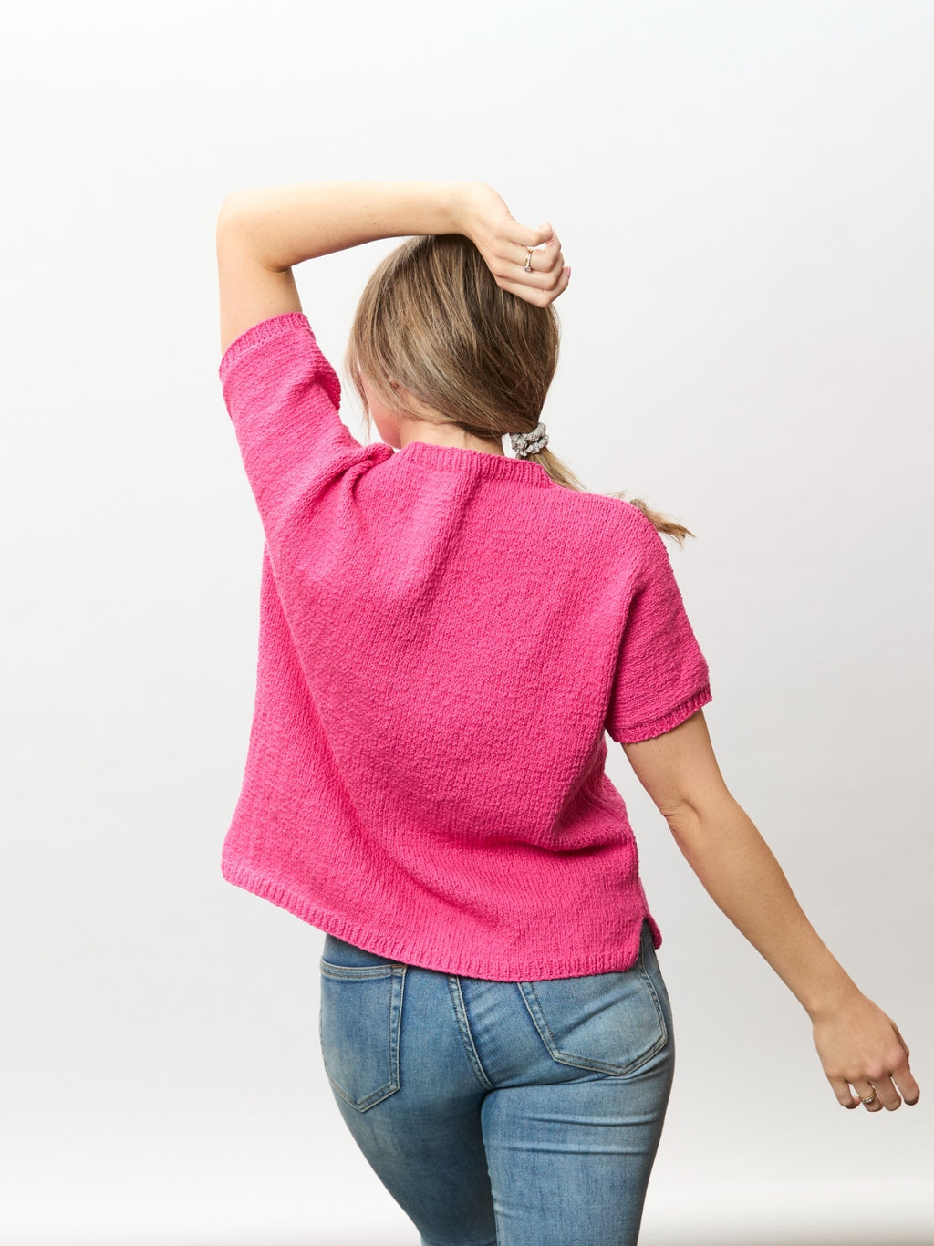 The Sam V-Neck Tee - Knitting Pattern | PT 8667