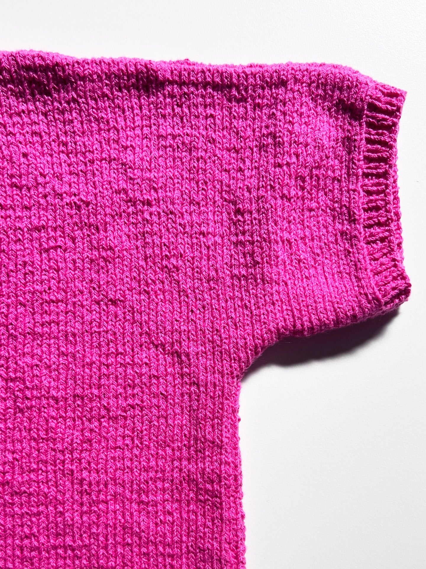 The Sam V-Neck Tee - Knitting Pattern | PT 8667