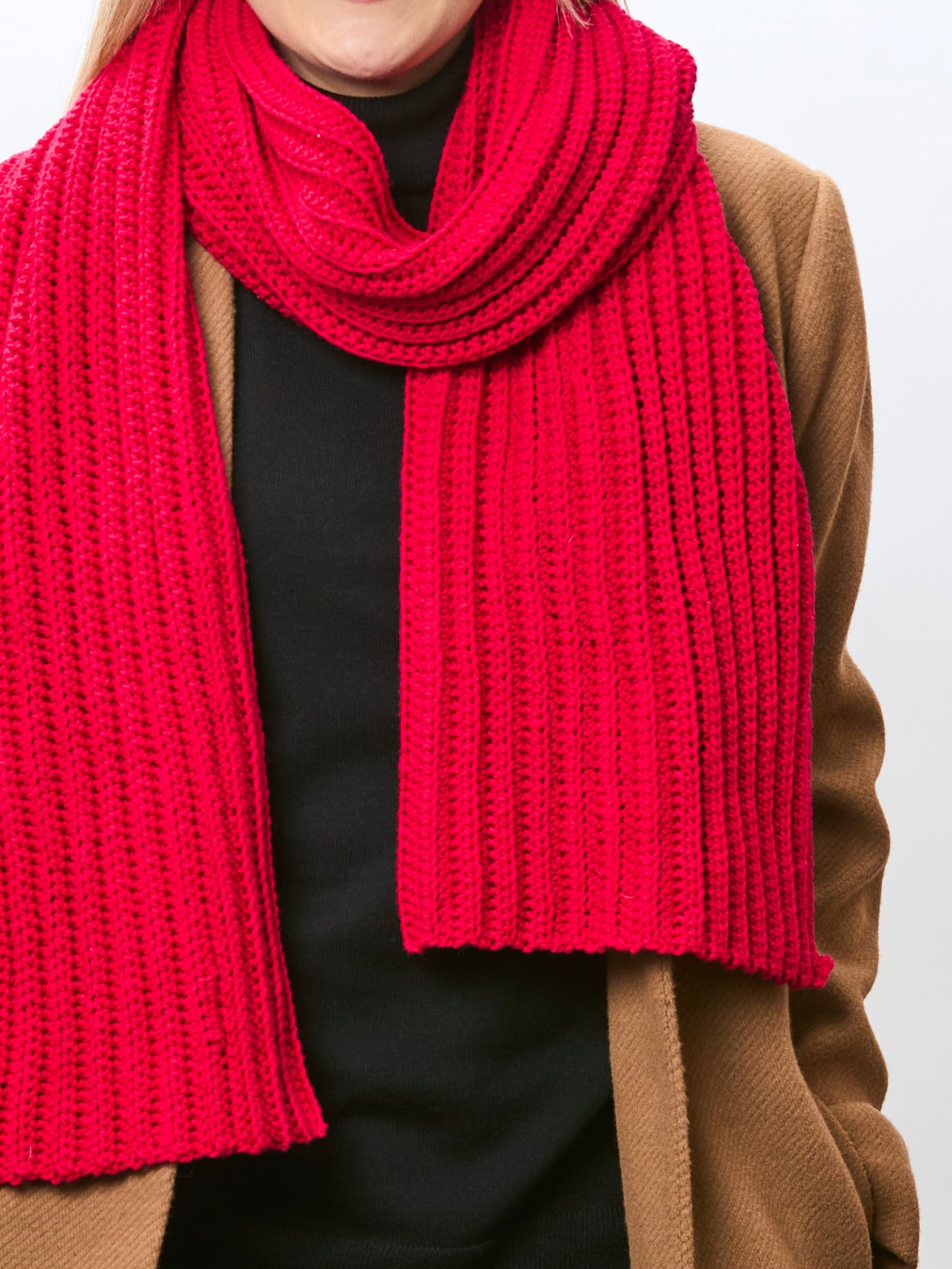 PT 8664 Snuggly Scarf - Knitting or Crochet Pattern