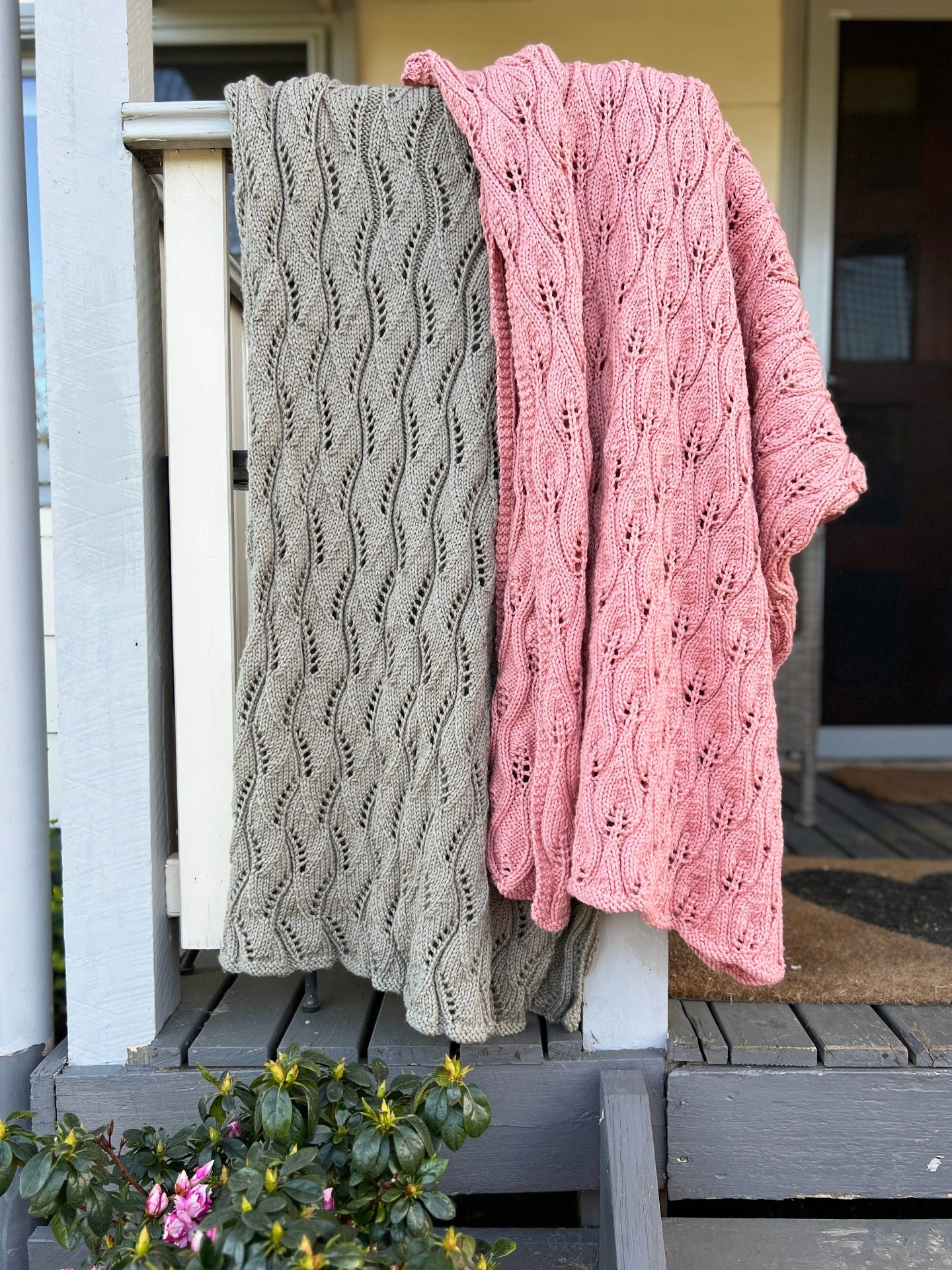 The Three Sisters - Three Blanket Knitting Patterns | PT 8679