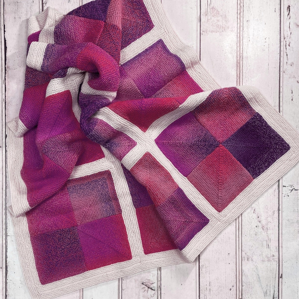 PT 8556 Gradient Blanket - Free Knitting Pattern